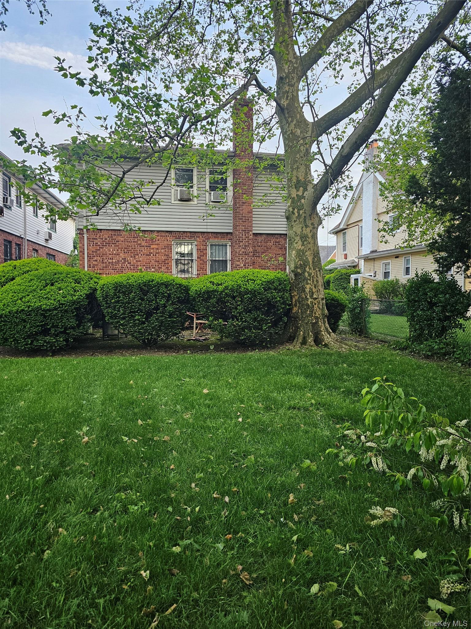 Single Family Bessemund Avenue Queens, NY 11691, MLS-1007920-7