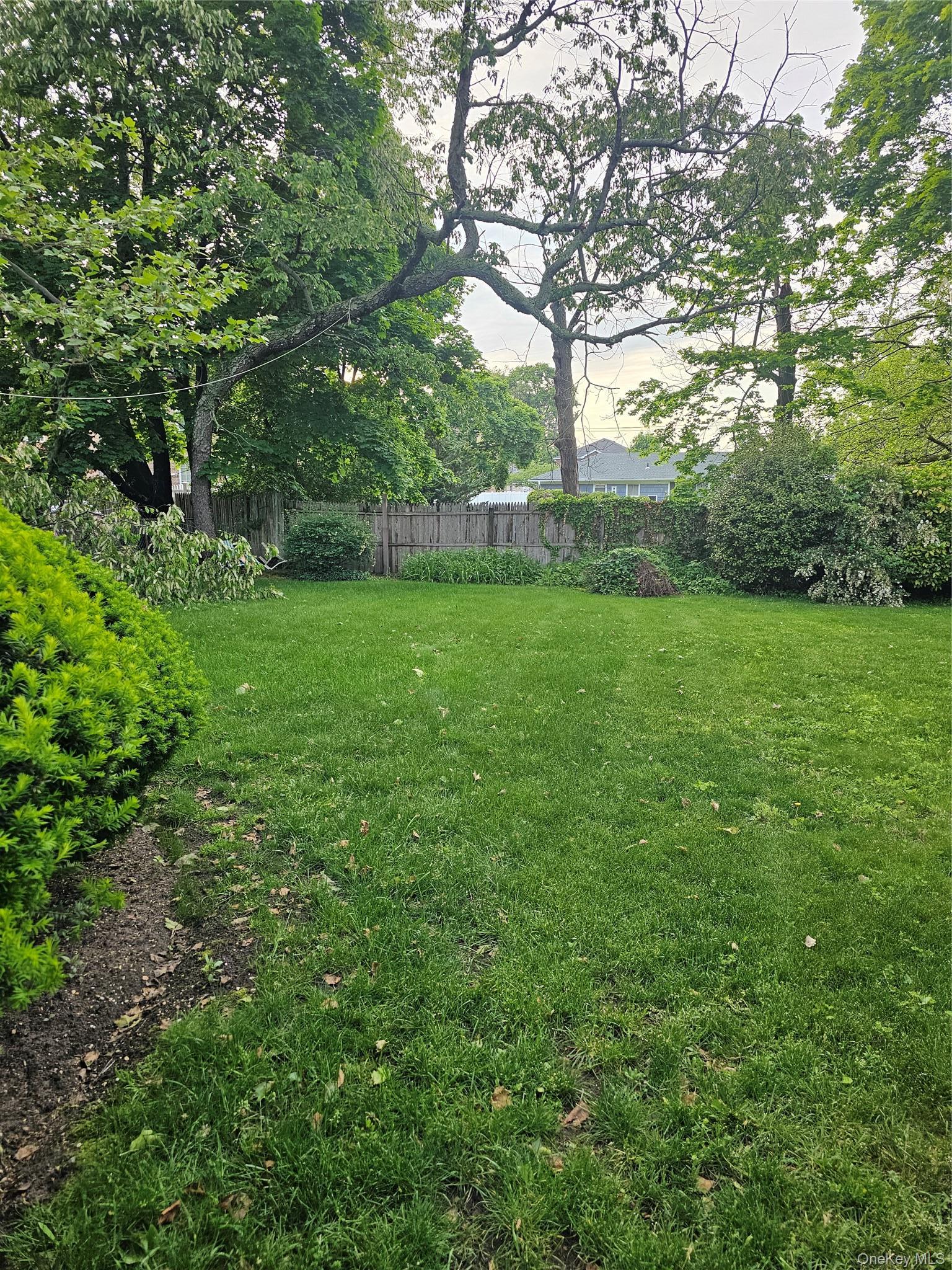 Single Family Bessemund Avenue  Queens, NY 11691, MLS-1007920-9