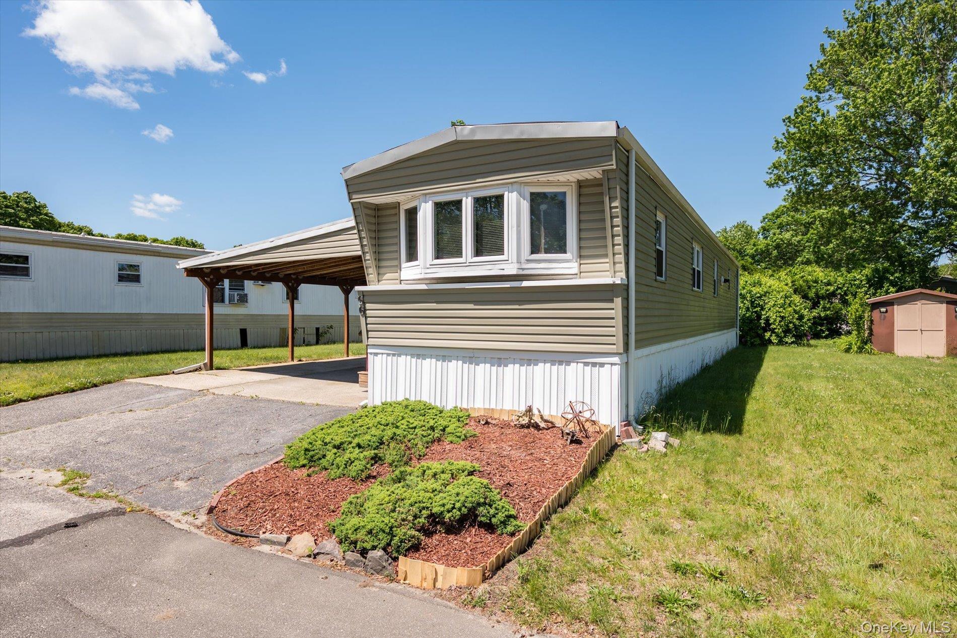 Single Family Minuteman Drive Suffolk County, NY 11716, MLS-1007928-3