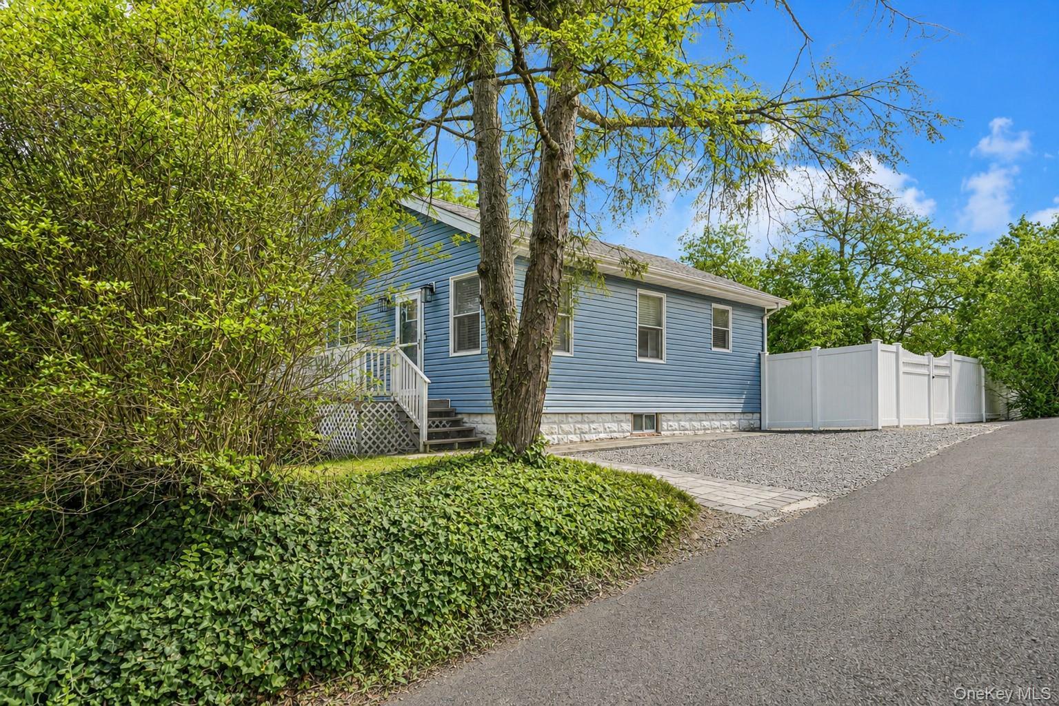 Single Family Weiner Street  Staten Island, NY 10309, MLS-1007973-26