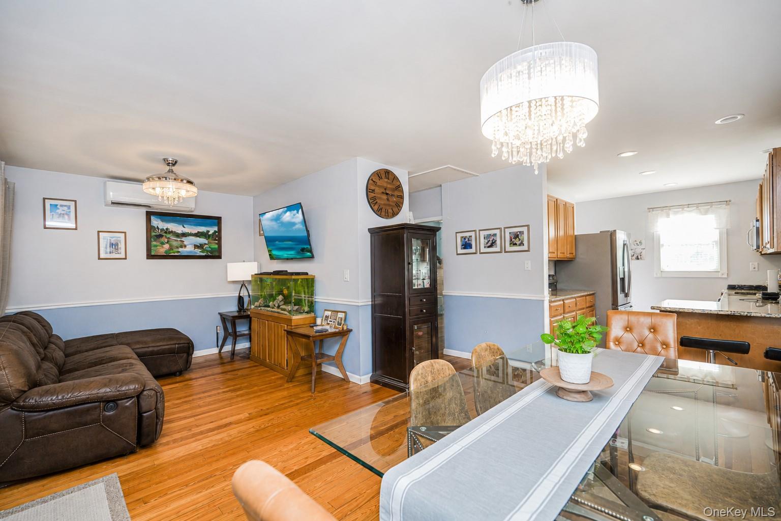 Single Family Weiner Street Staten Island, NY 10309, MLS-1007973-3