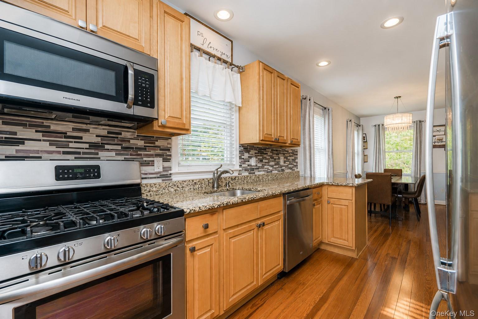 Single Family Weiner Street Staten Island, NY 10309, MLS-1007973-7