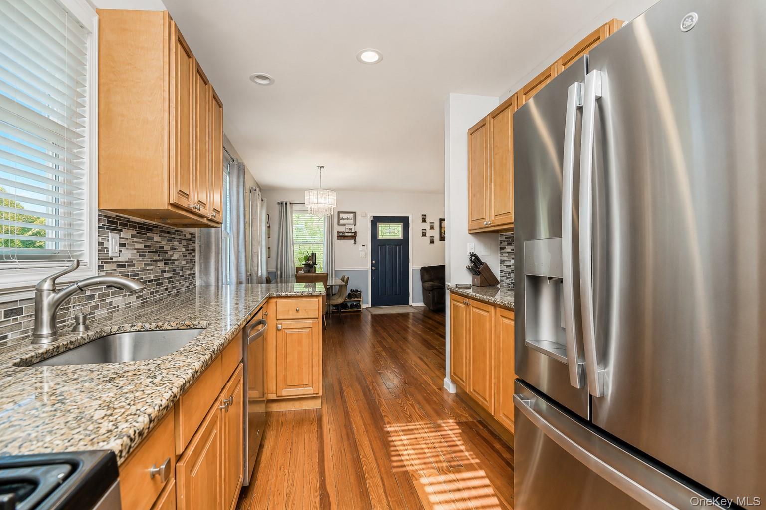 Single Family Weiner Street Staten Island, NY 10309, MLS-1007973-8