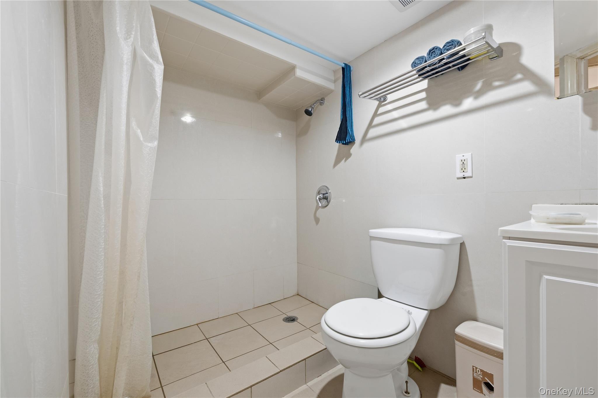 Single Family 46th Queens, NY 11361, MLS-1007977-15