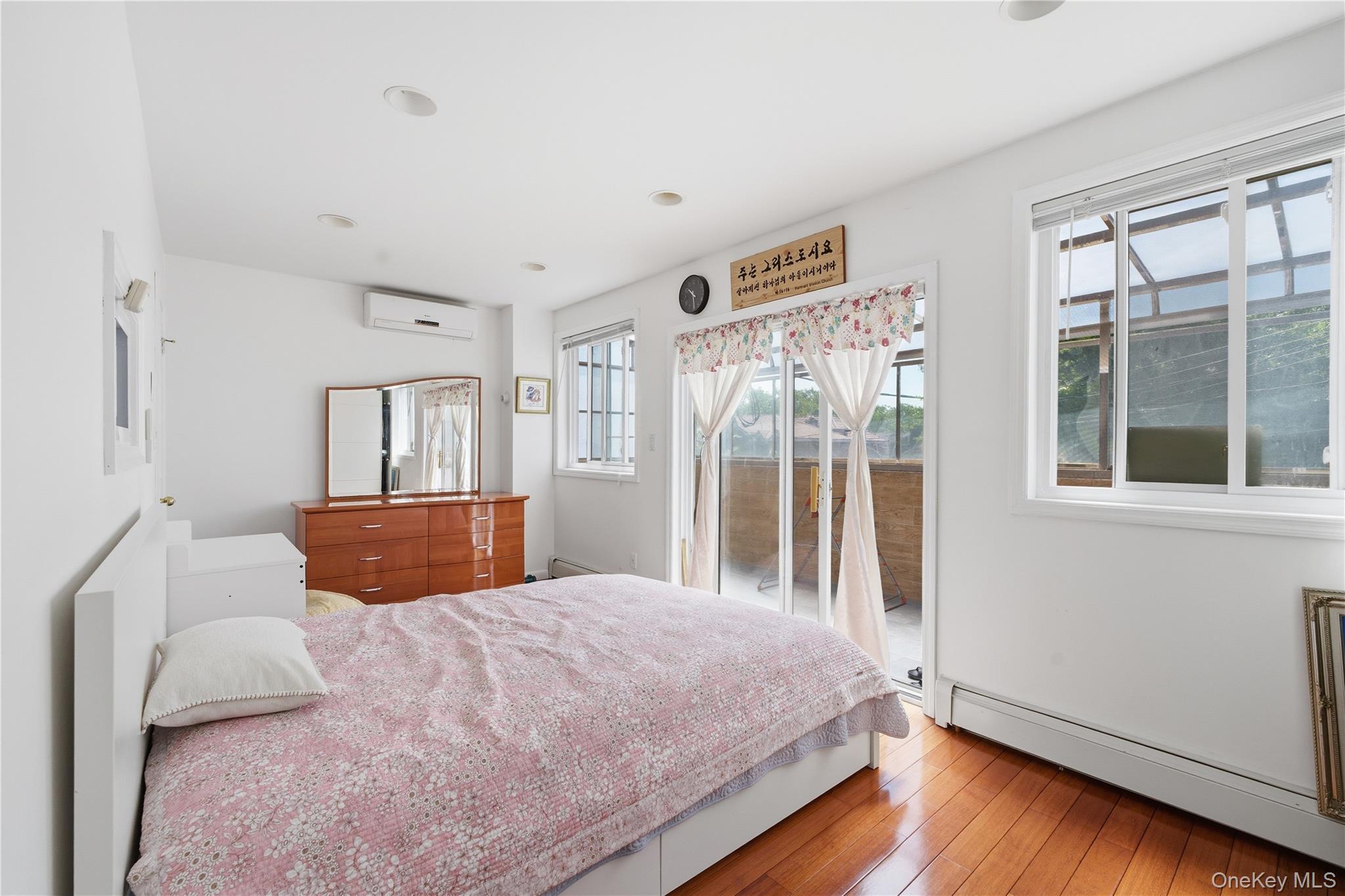 Single Family 46th Queens, NY 11361, MLS-1007977-6