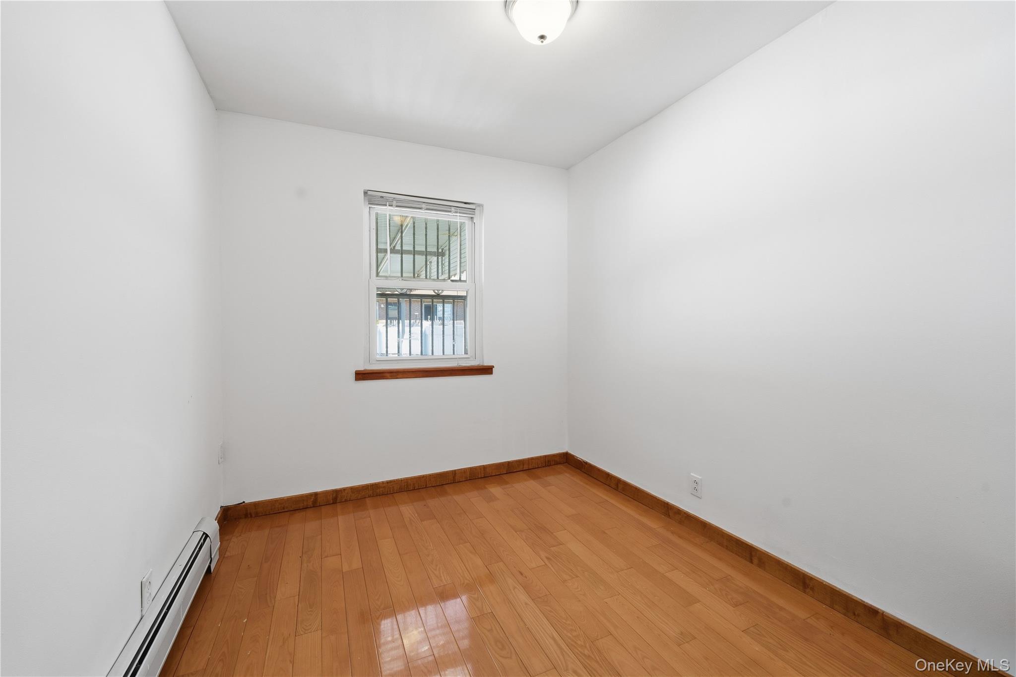 Single Family 46th Queens, NY 11361, MLS-1007977-8
