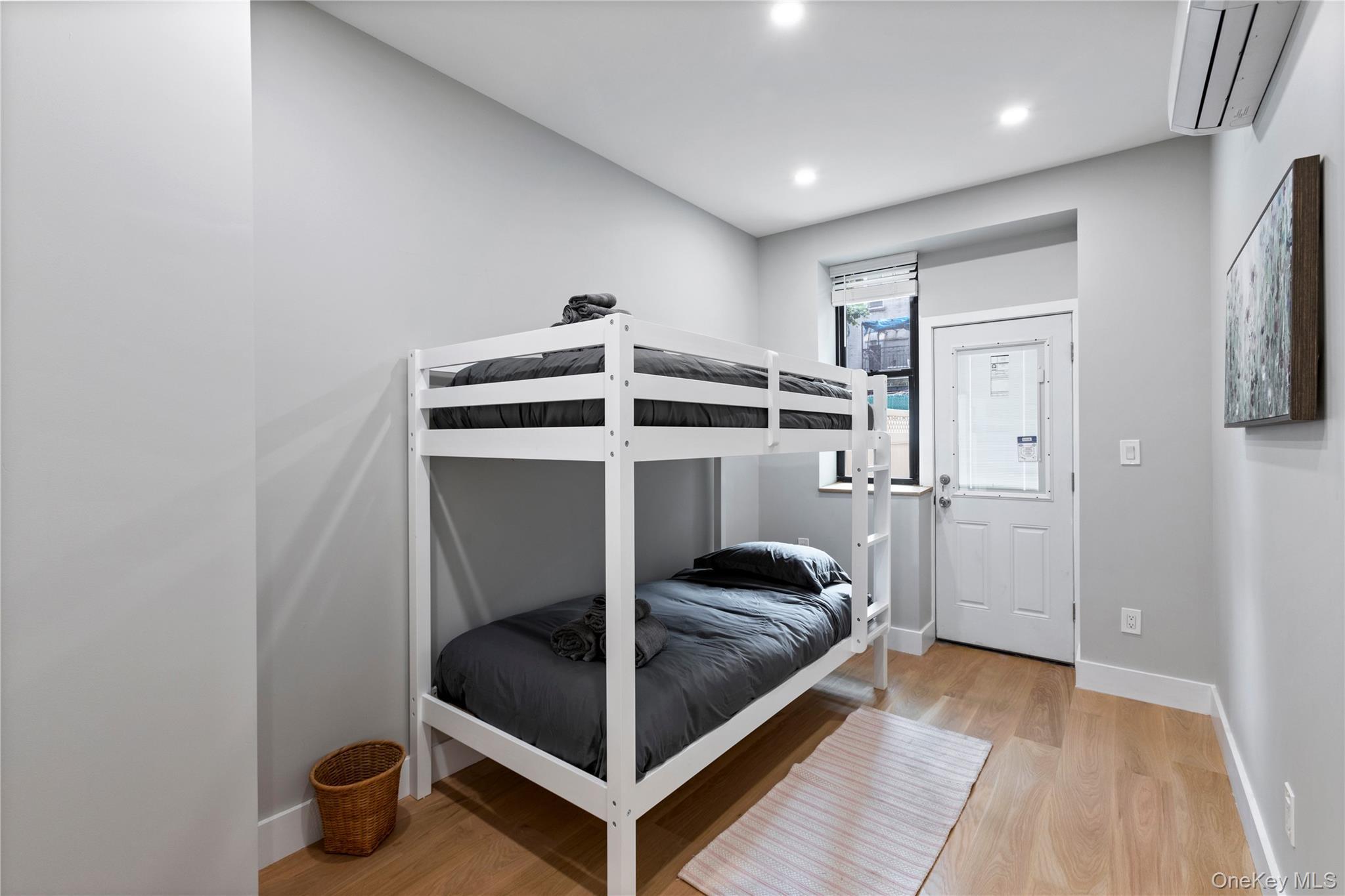 Single Family Lincoln Place Brooklyn, NY 11213, MLS-1007998-15