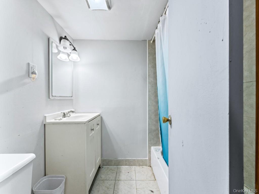 Single Family 112th Queens, NY 11433, MLS-1008003-8