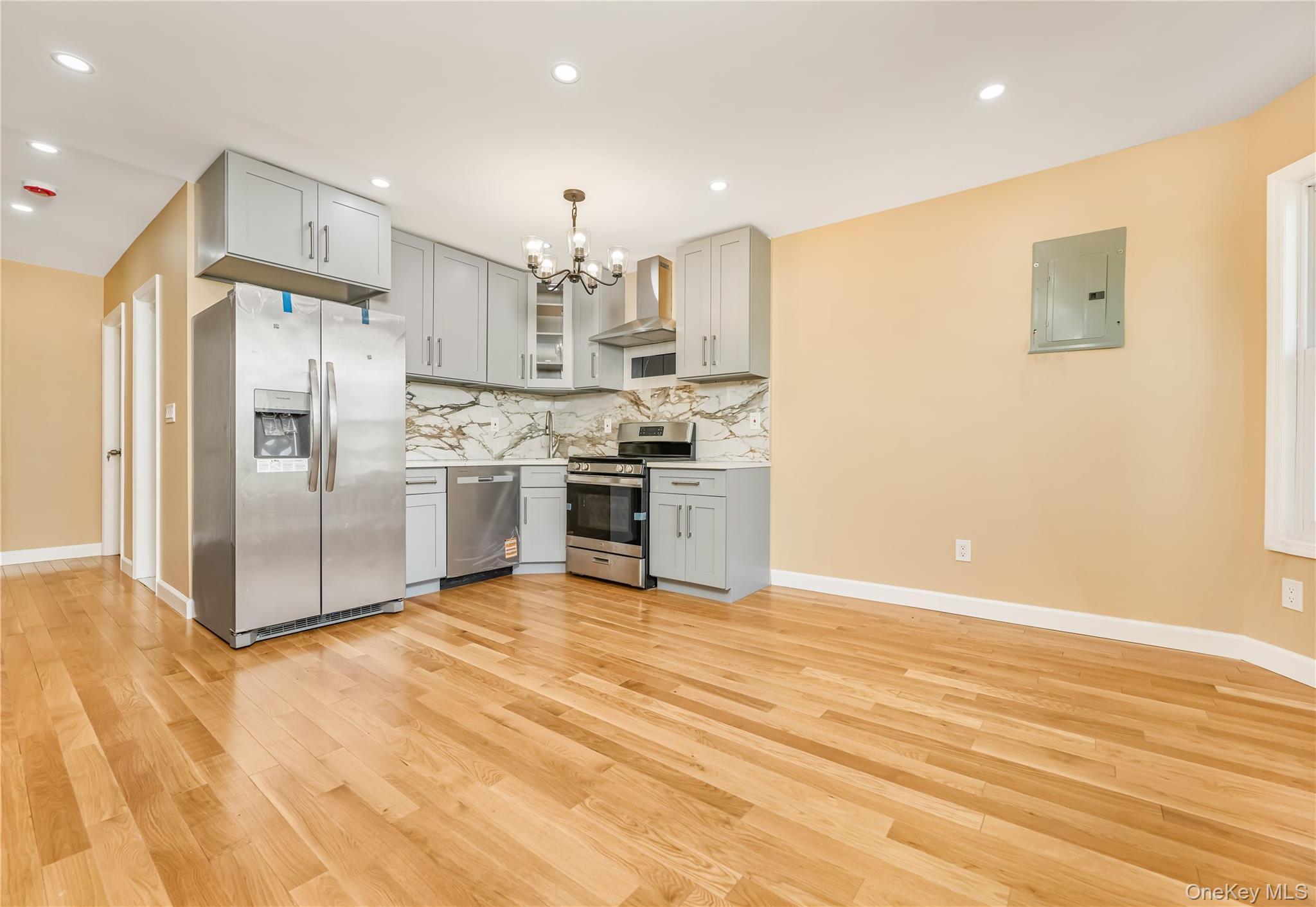 Single Family 135th Street Queens, NY 11419, MLS-1008016-19