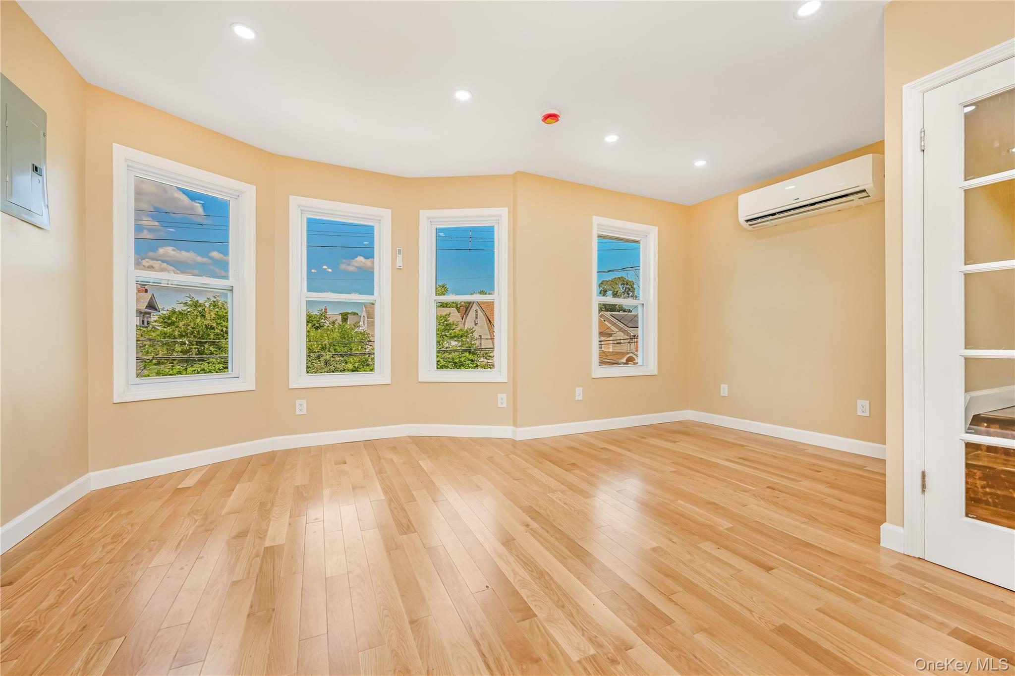 Single Family 135th Street Queens, NY 11419, MLS-1008016-21