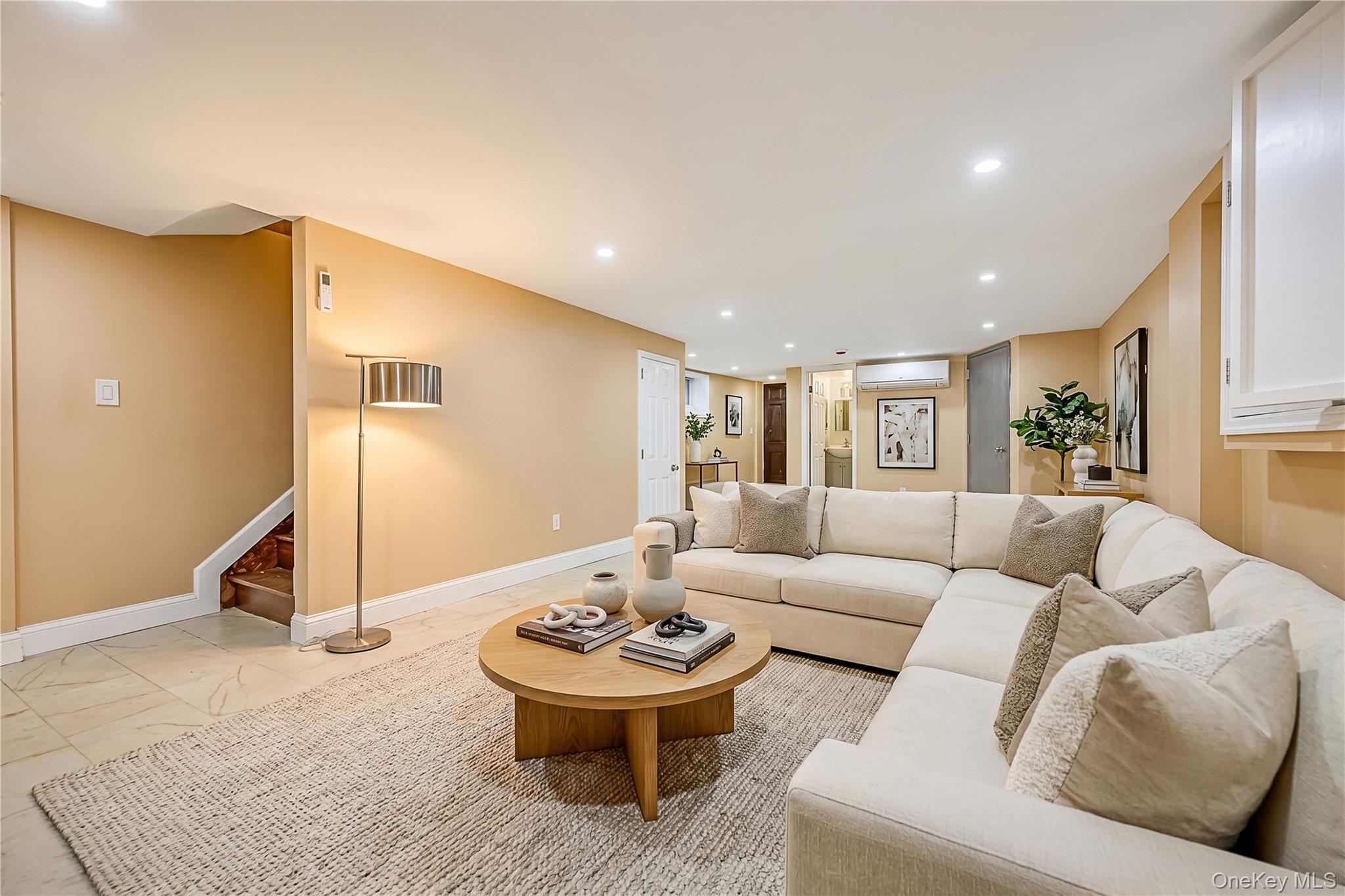Single Family 135th Street Queens, NY 11419, MLS-1008016-3