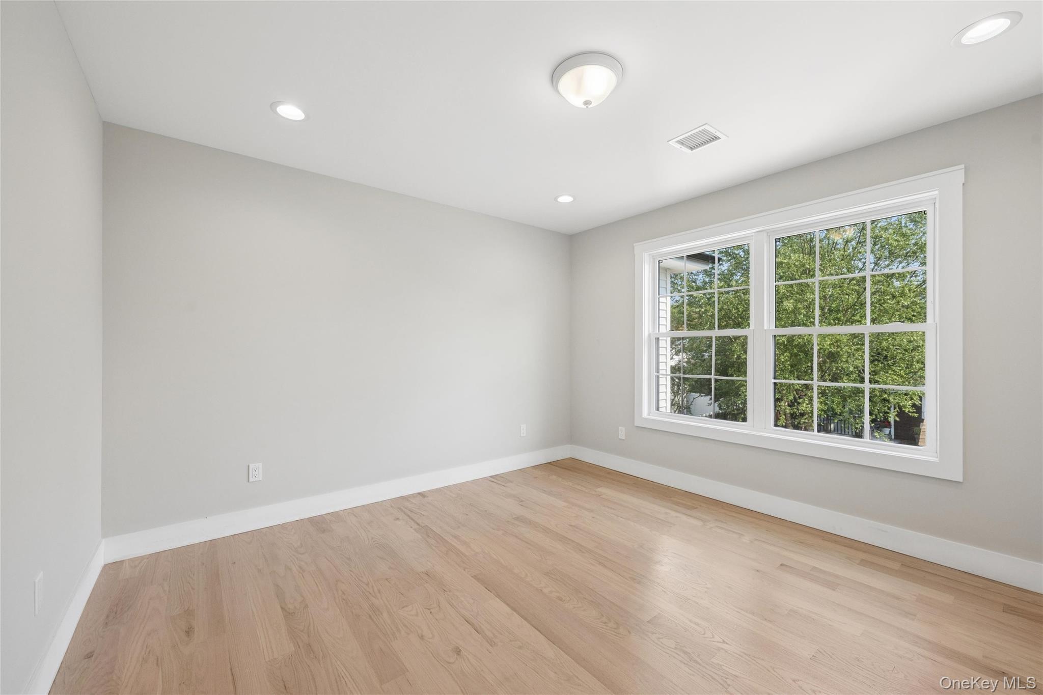 Single Family Henry Road Nassau County, NY 11566, MLS-1008035-38