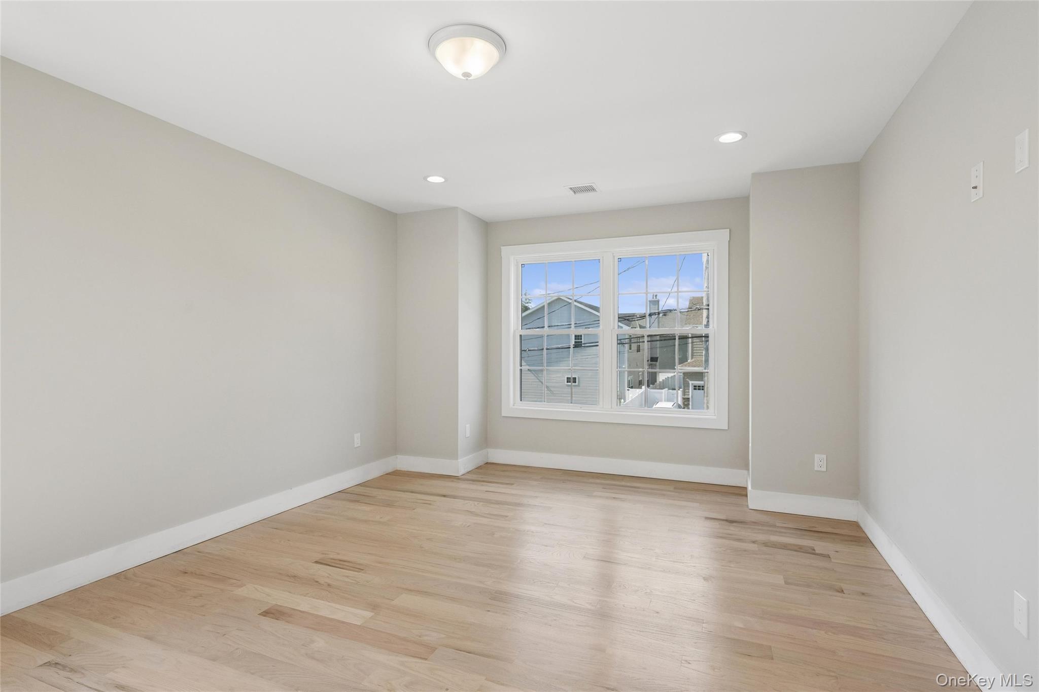 Single Family Henry Road Nassau County, NY 11566, MLS-1008035-39