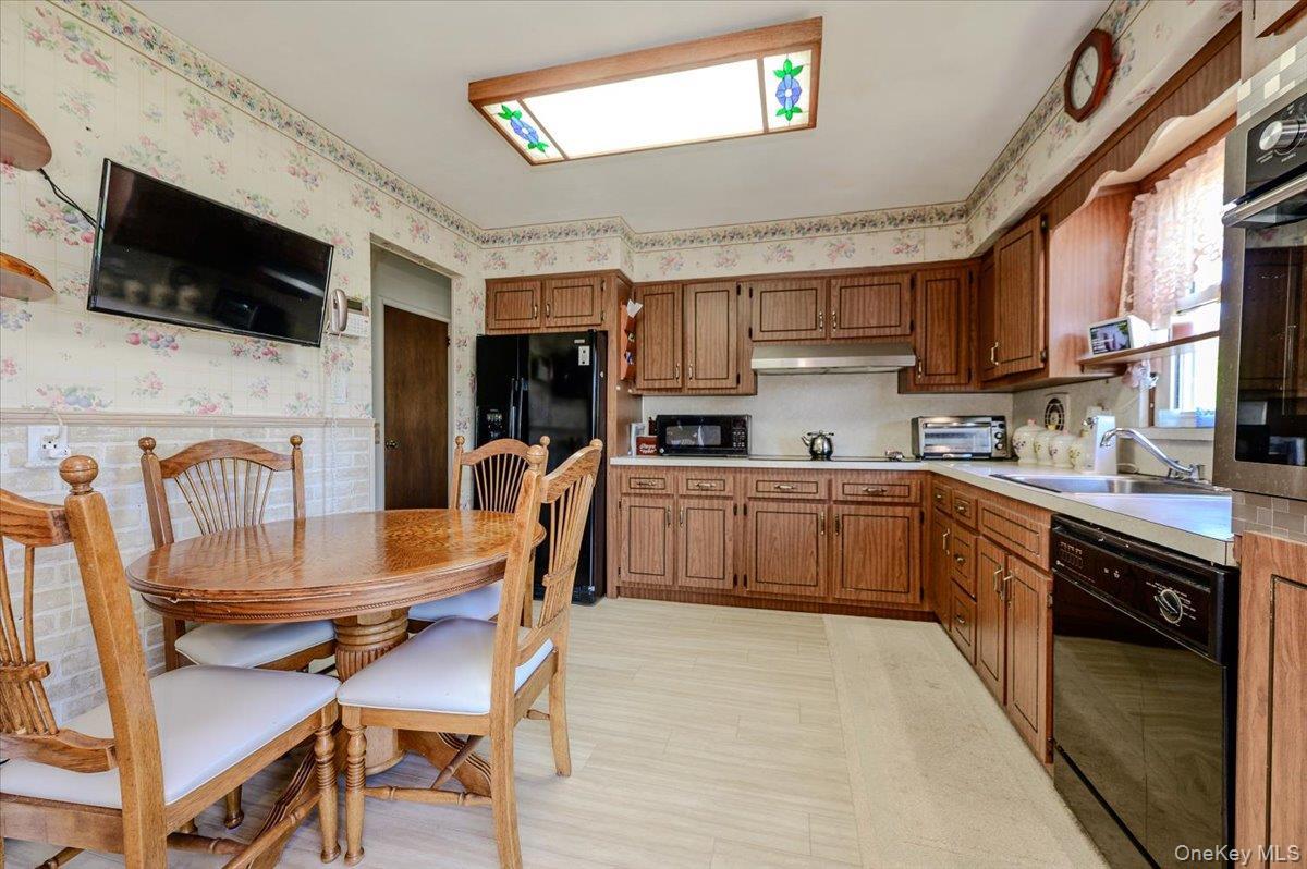 Single Family Iowa Avenue  Nassau County, NY 11758, MLS-1008036-7