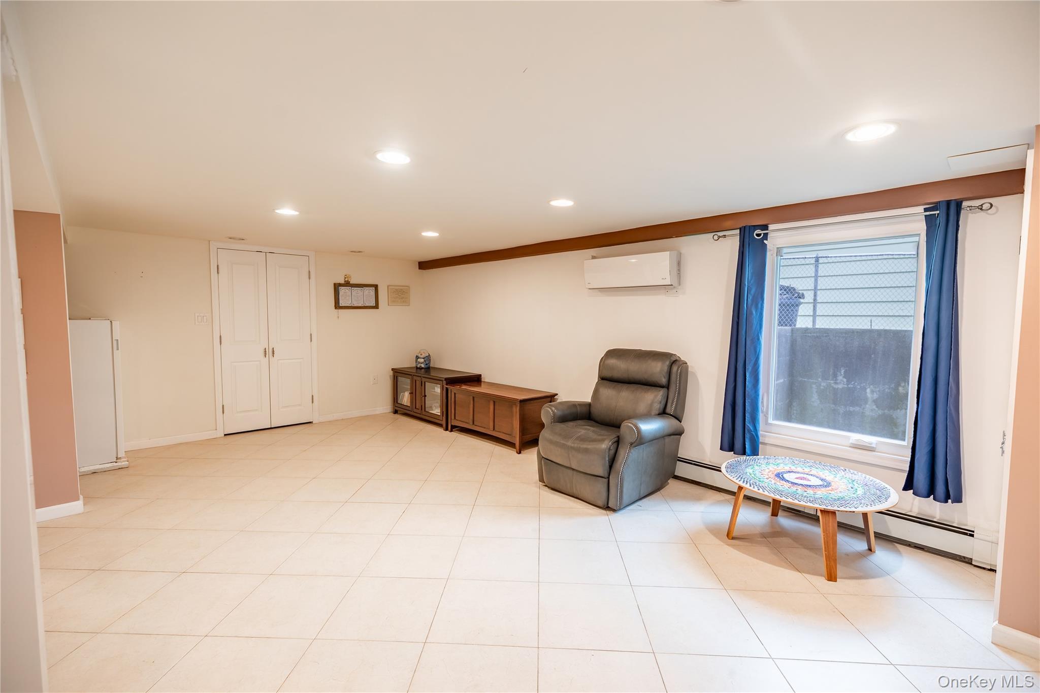 Single Family Murdock Avenue Nassau County, NY 11572, MLS-1008052-15