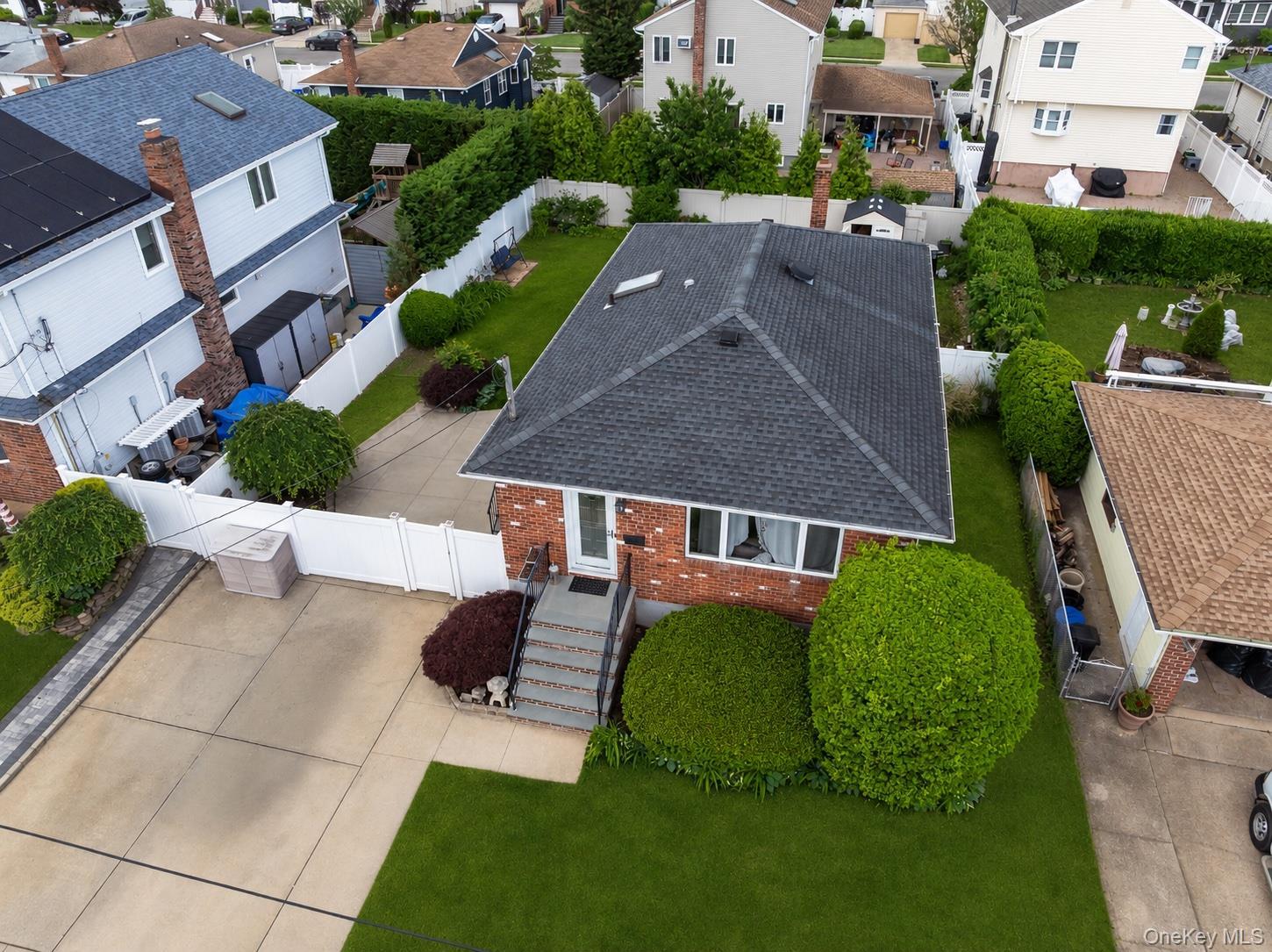 Single Family Murdock Avenue Nassau County, NY 11572, MLS-1008052-2