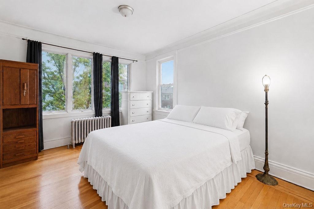 Single Family Harrington Avenue Bronx, NY 10461, MLS-1008066-15