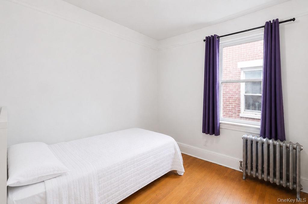 Single Family Harrington Avenue Bronx, NY 10461, MLS-1008066-18