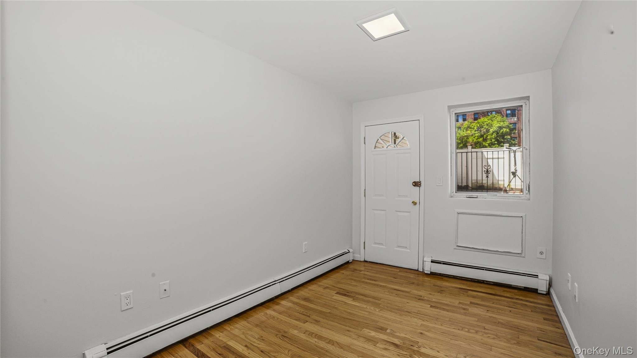Single Family Colonial Bronx, NY 10461, MLS-1008077-10