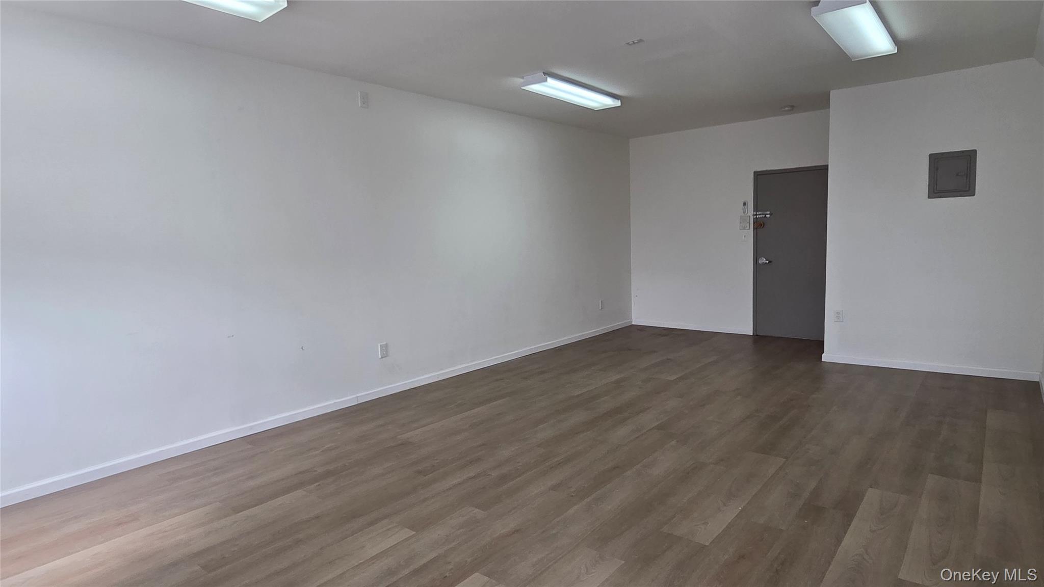 Commercial Lease Farrington  Queens, NY 11354, MLS-1008083-3