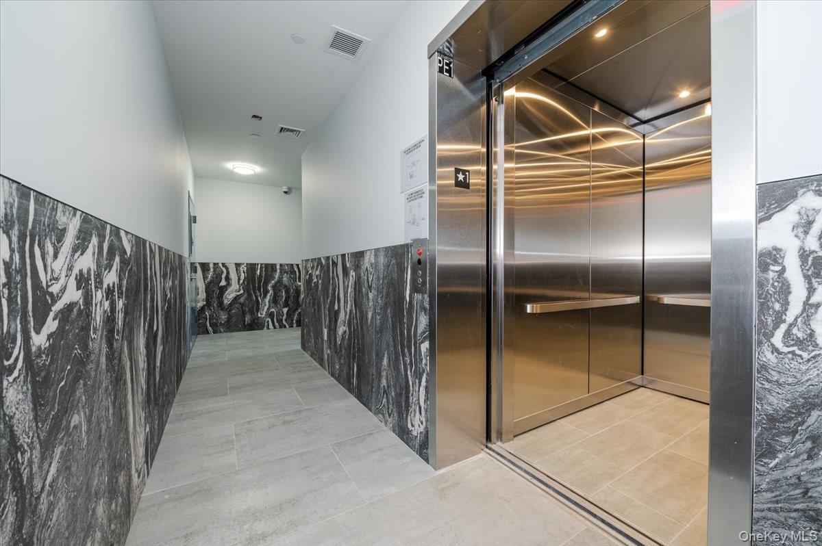 Apartment Burr Bronx, NY 10461, MLS-1008099-3