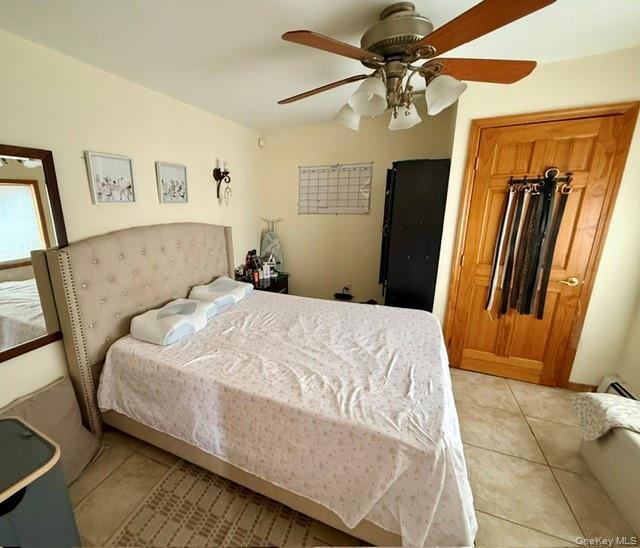 Single Family E 7th Road Queens, NY 11693, MLS-1008109-11