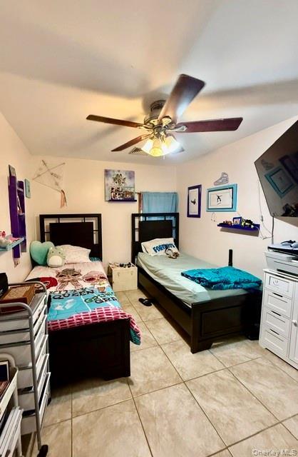 Single Family E 7th Road Queens, NY 11693, MLS-1008109-14