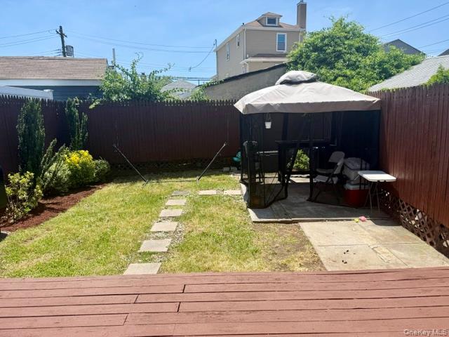 Single Family E 7th Road Queens, NY 11693, MLS-1008109-19
