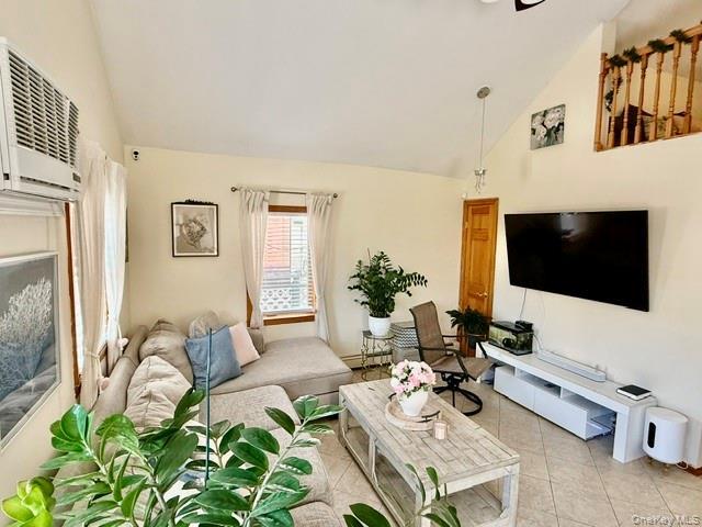 Single Family E 7th Road Queens, NY 11693, MLS-1008109-3