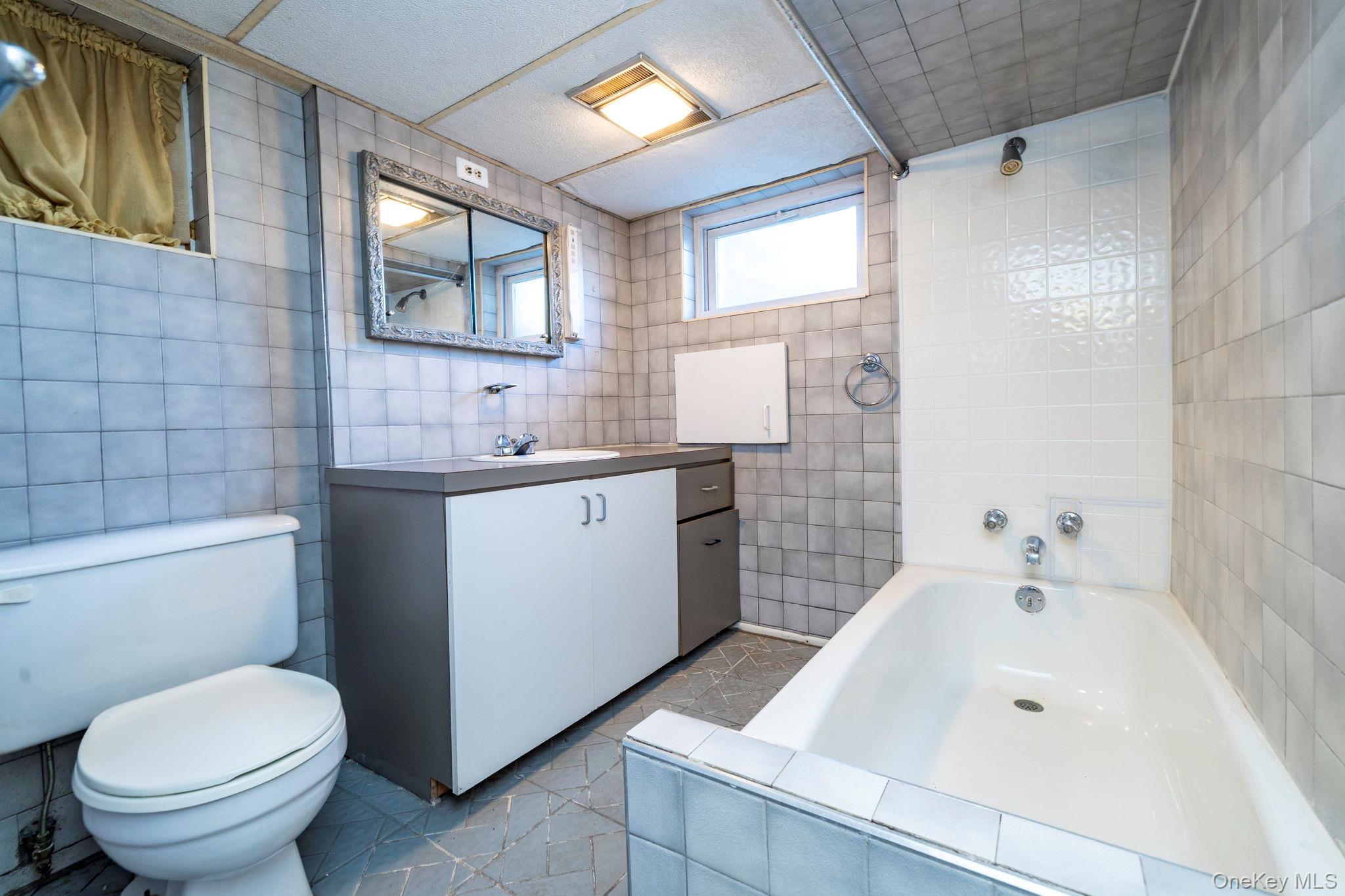 Single Family Woodward Avenue  Nassau County, NY 11793, MLS-1008154-26