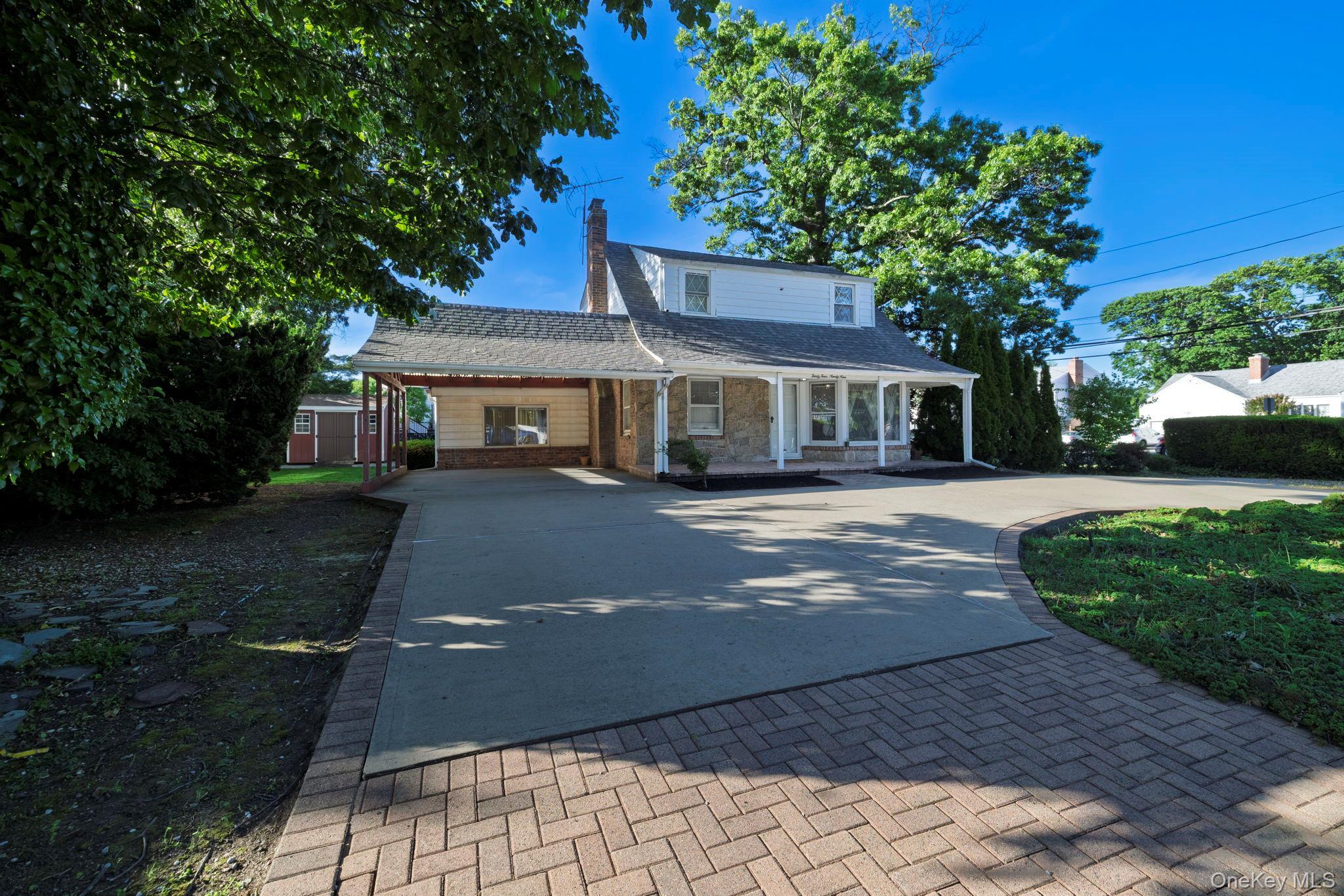 Single Family Woodward Avenue  Nassau County, NY 11793, MLS-1008154-4