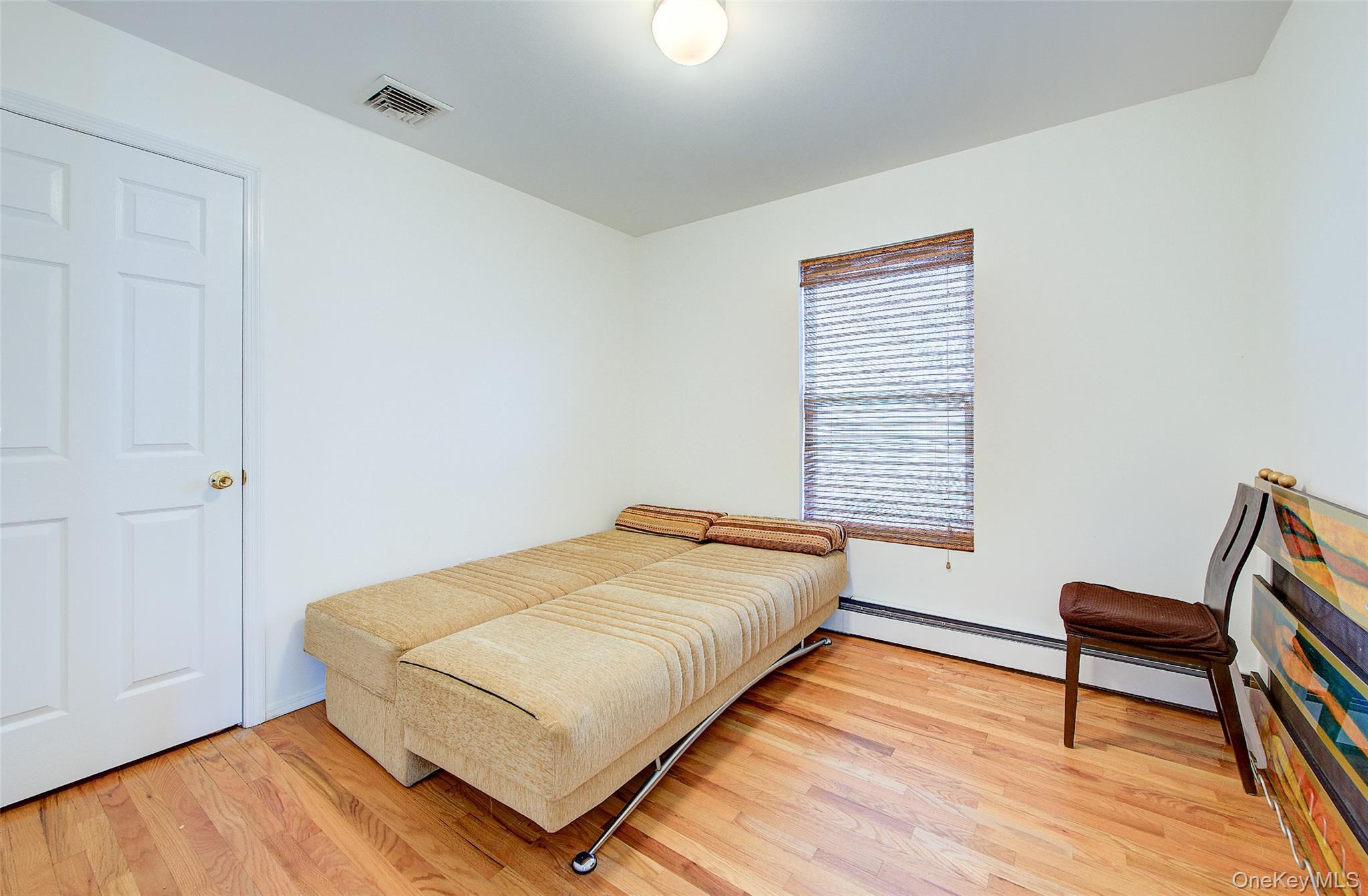 Single Family Arctic Street Suffolk County, NY 11757, MLS-1008168-18