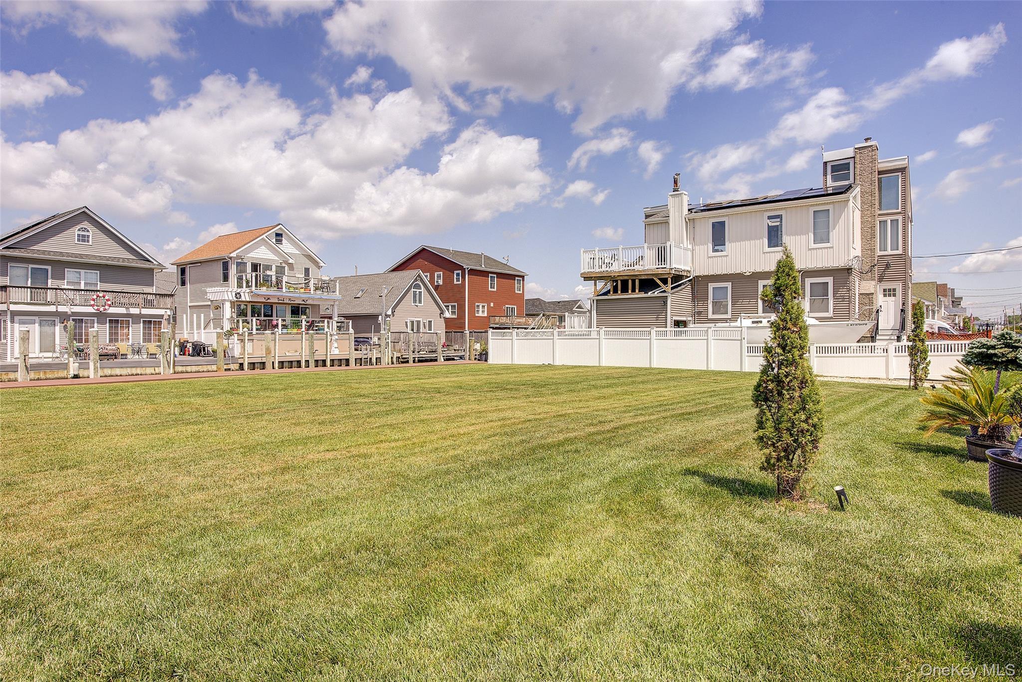 Single Family Arctic Street Suffolk County, NY 11757, MLS-1008168-35