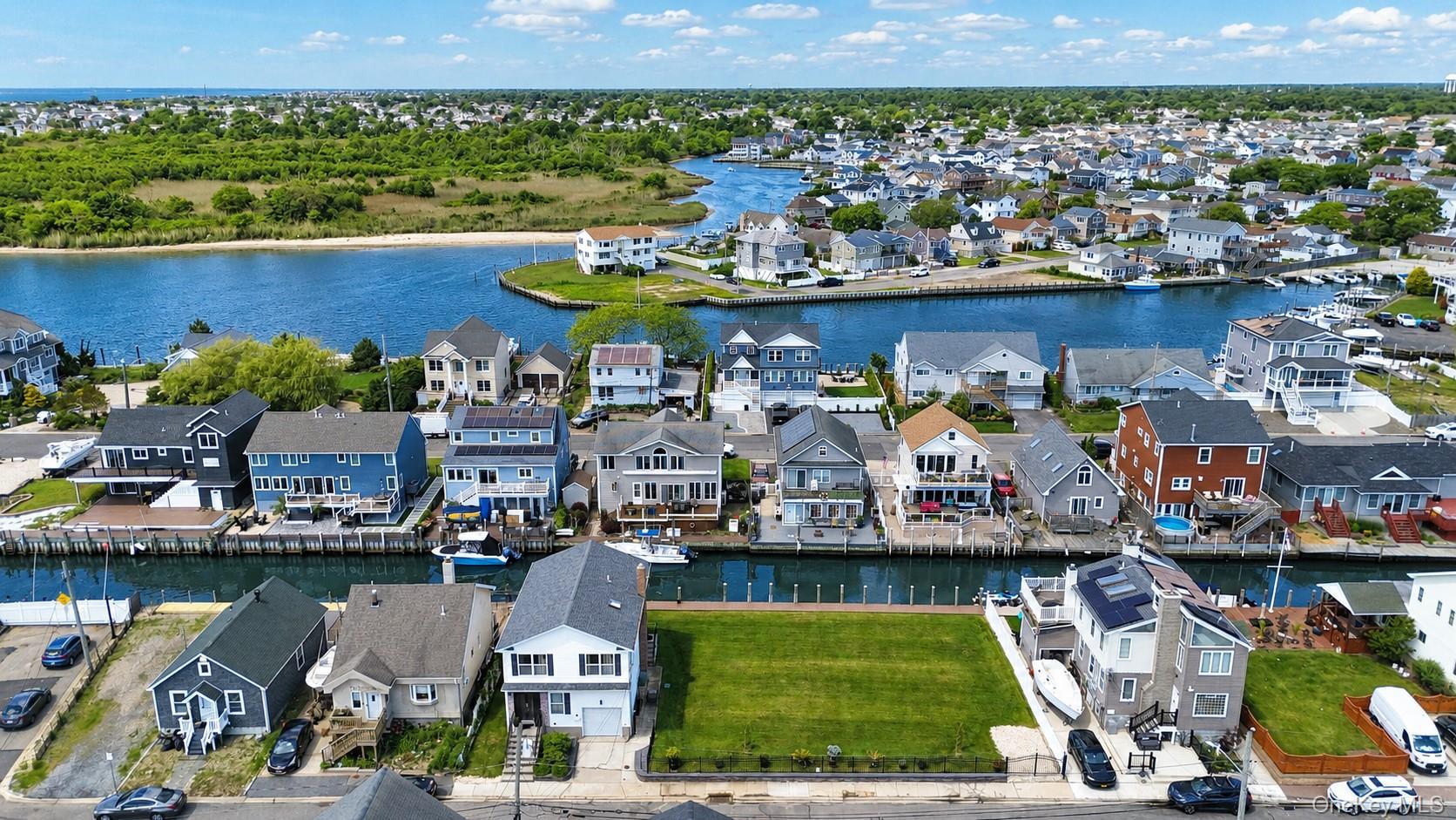 Single Family Arctic Street Suffolk County, NY 11757, MLS-1008168-37