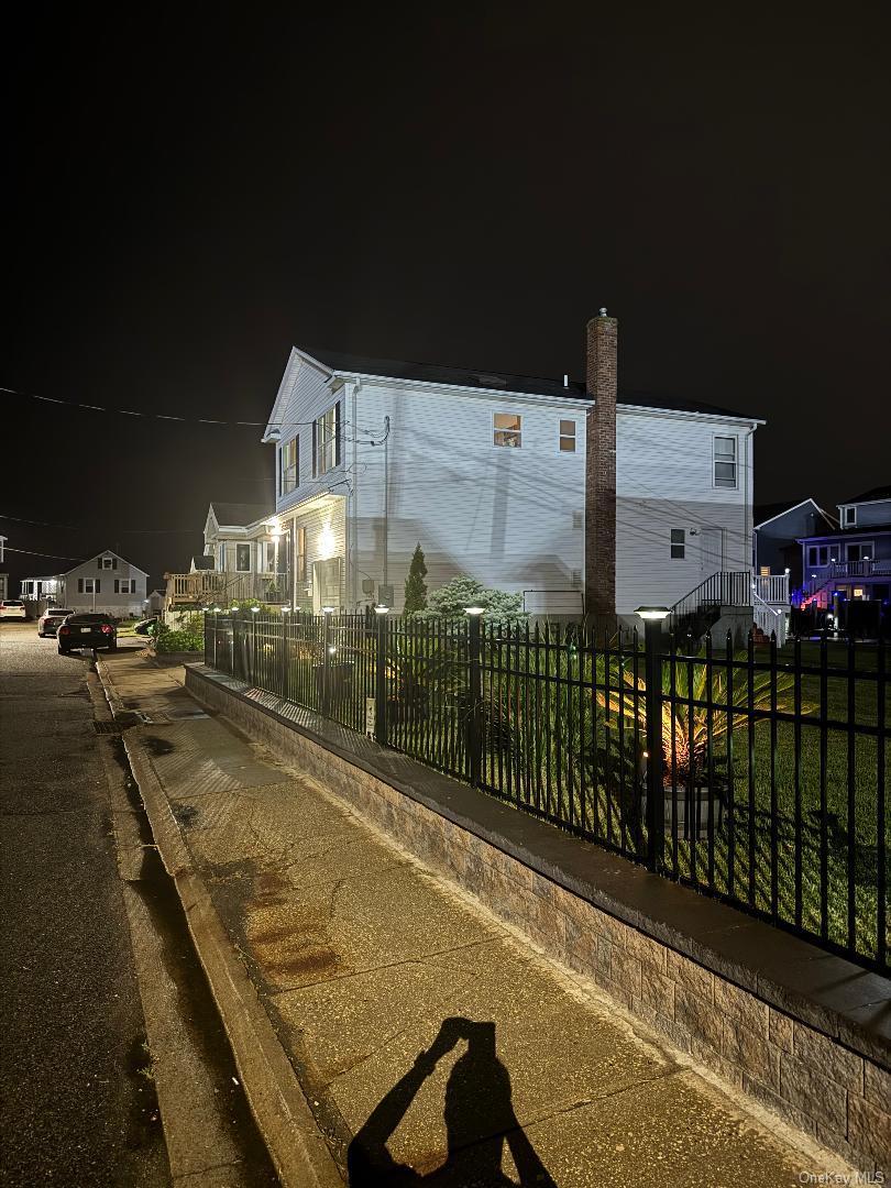 Single Family Arctic Street Suffolk County, NY 11757, MLS-1008168-47