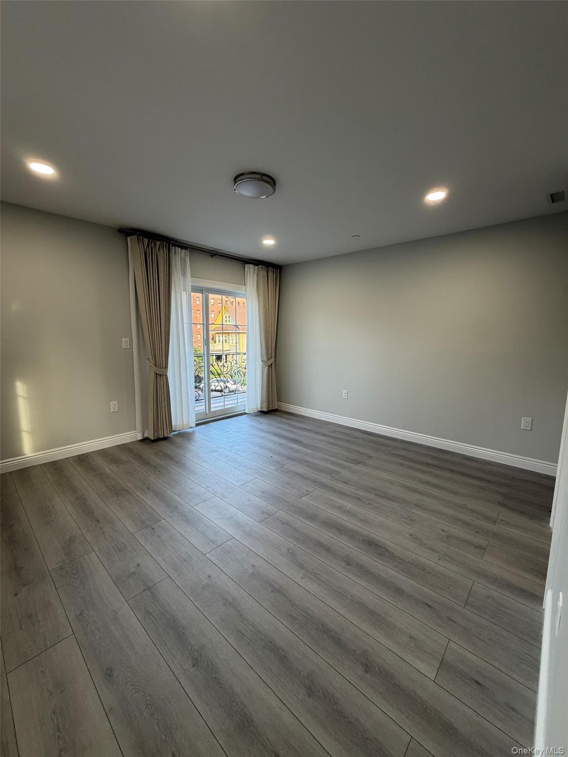 Single Family E 17th Street  Brooklyn, NY 11226, MLS-1008172-9