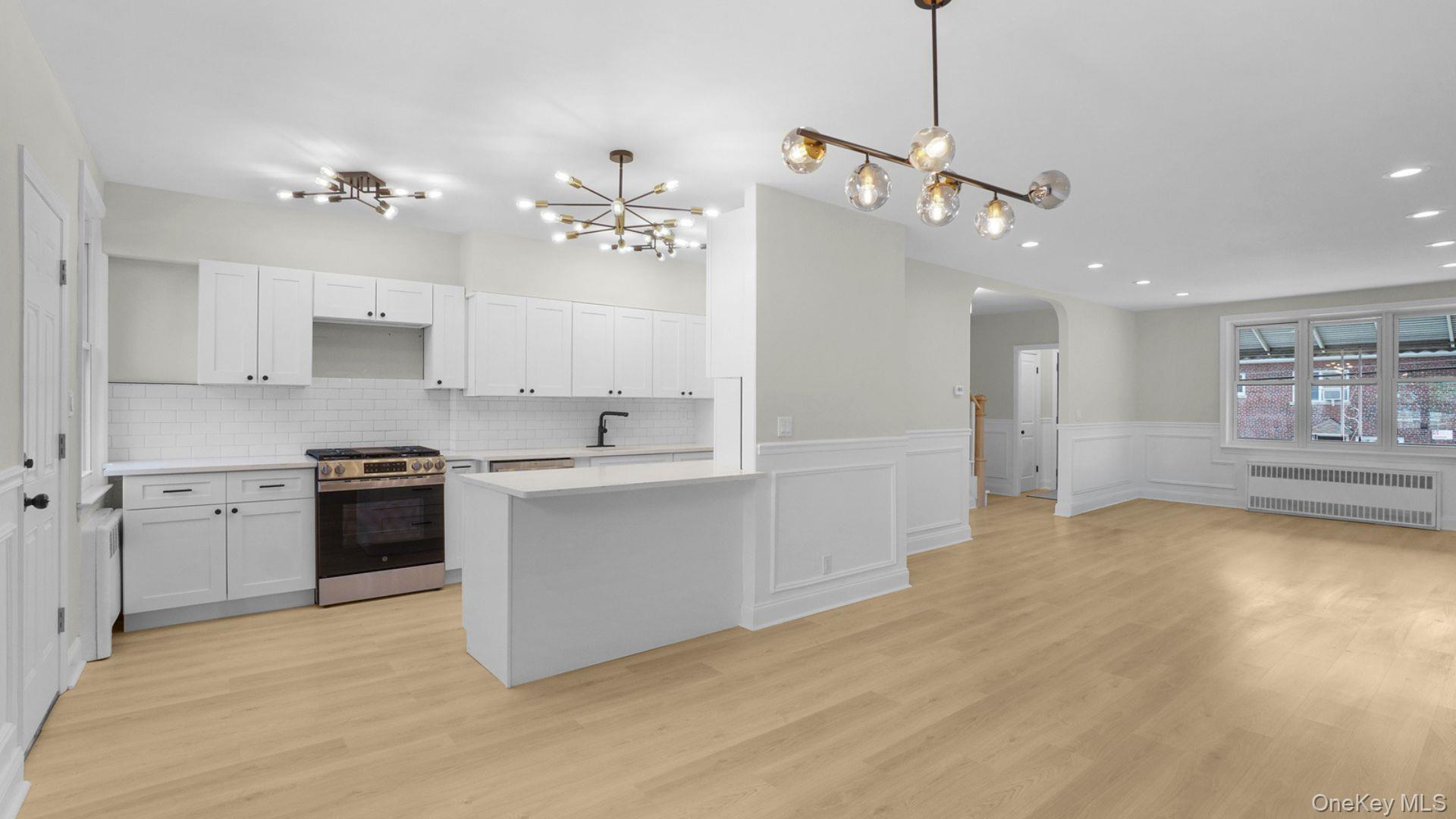 Single Family Corsa Bronx, NY 10469, MLS-1008182-14