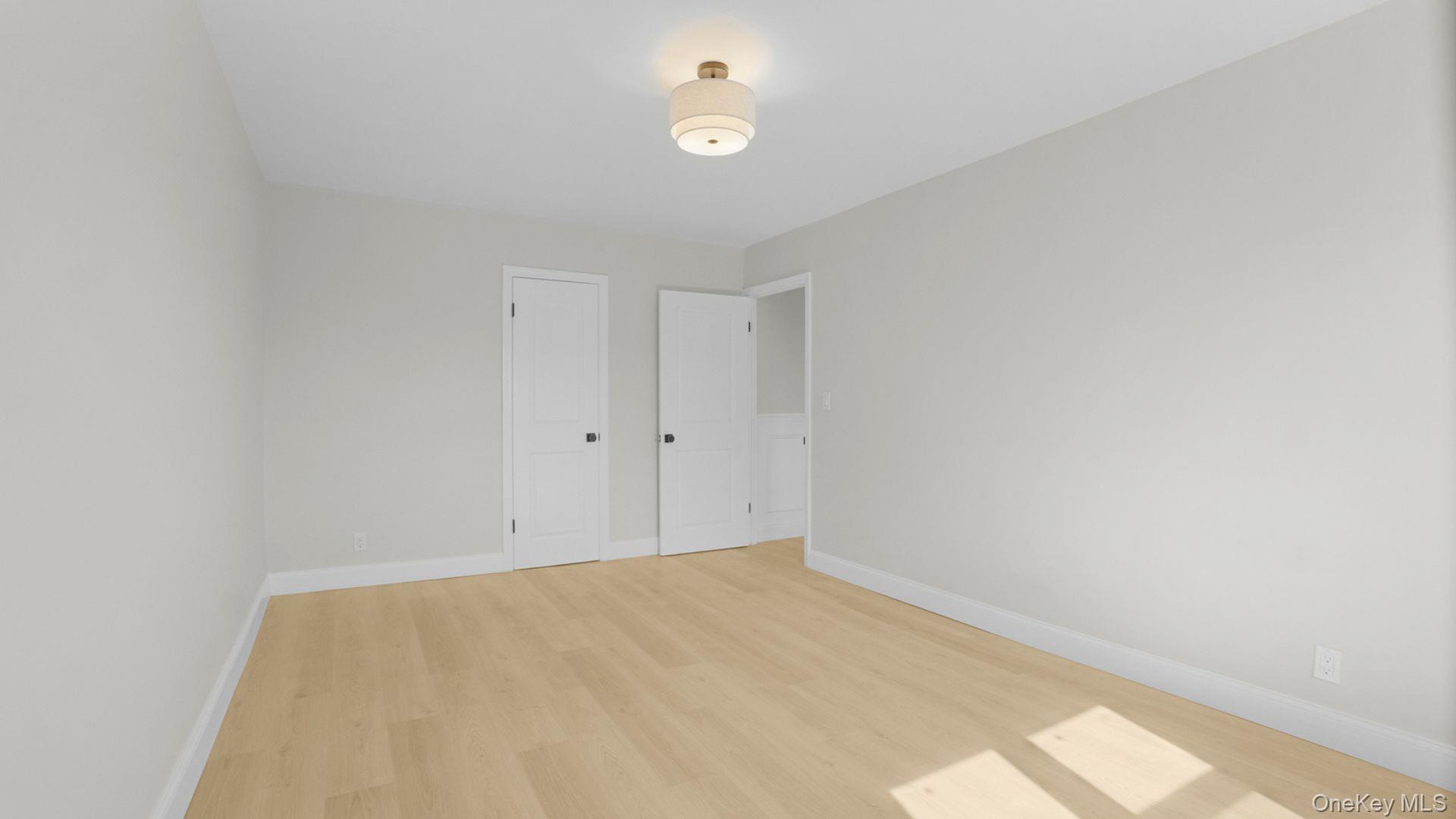 Single Family Corsa Bronx, NY 10469, MLS-1008182-19