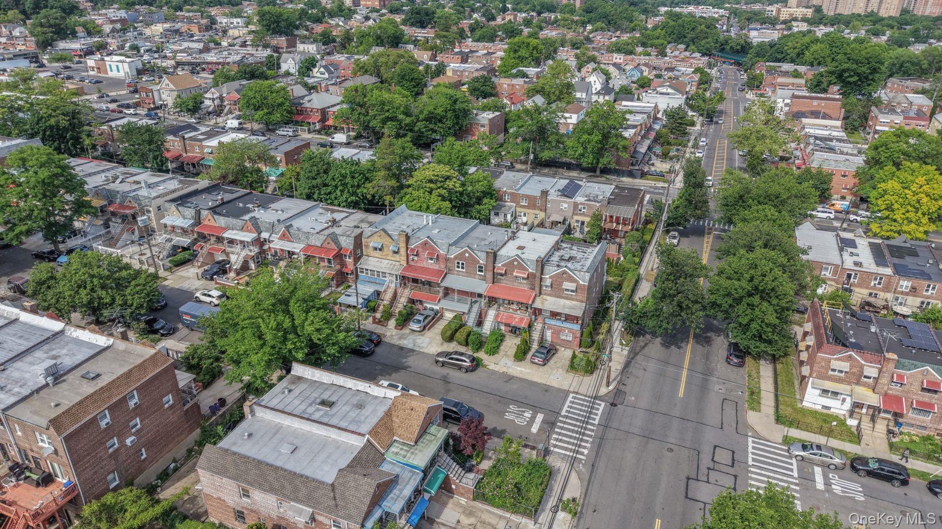 Single Family Corsa Bronx, NY 10469, MLS-1008182-32