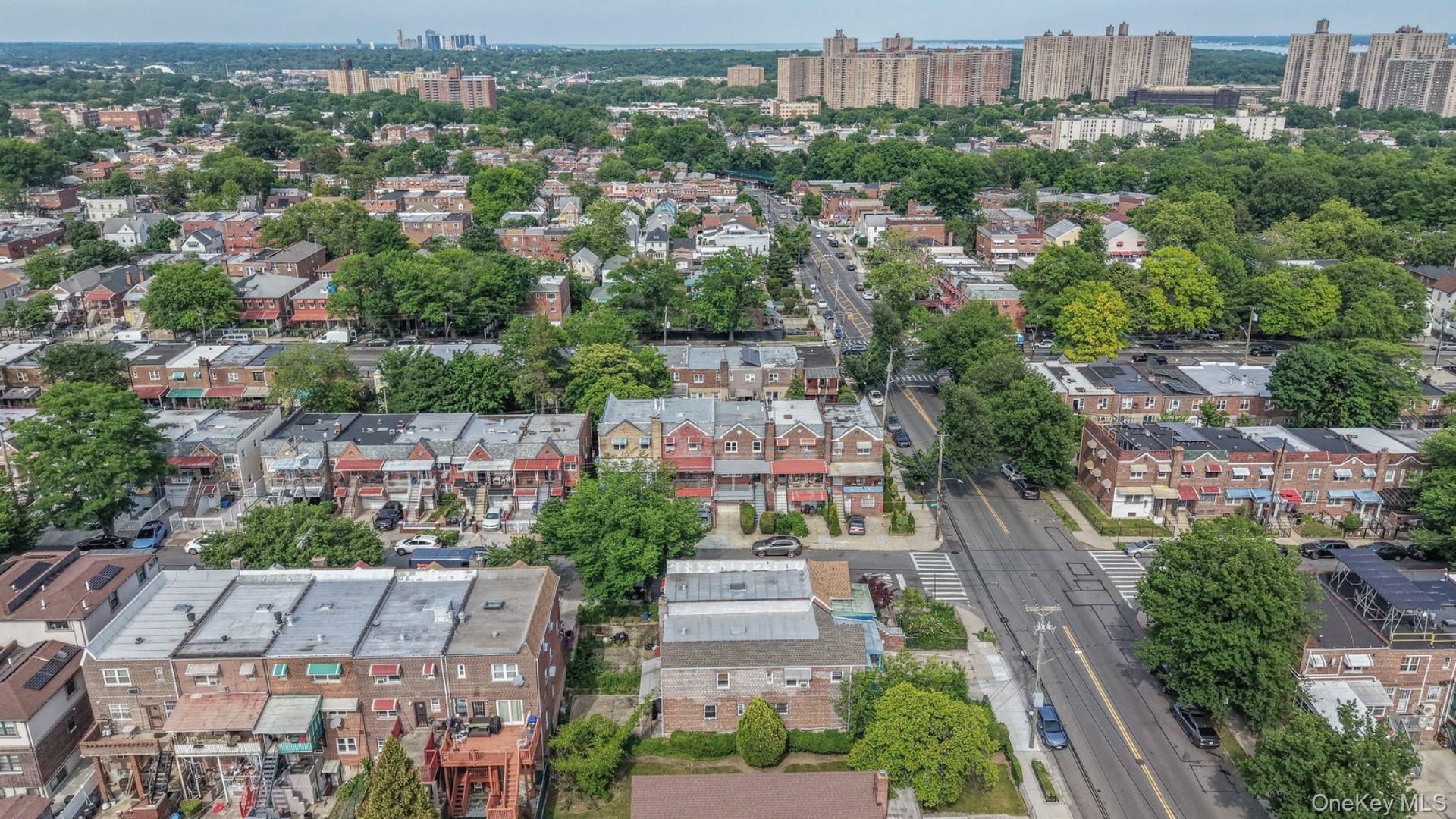 Single Family Corsa Bronx, NY 10469, MLS-1008182-36