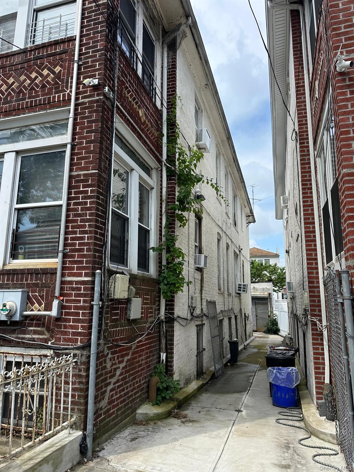 Single Family Atkins  Brooklyn, NY 11208, MLS-1008185-18