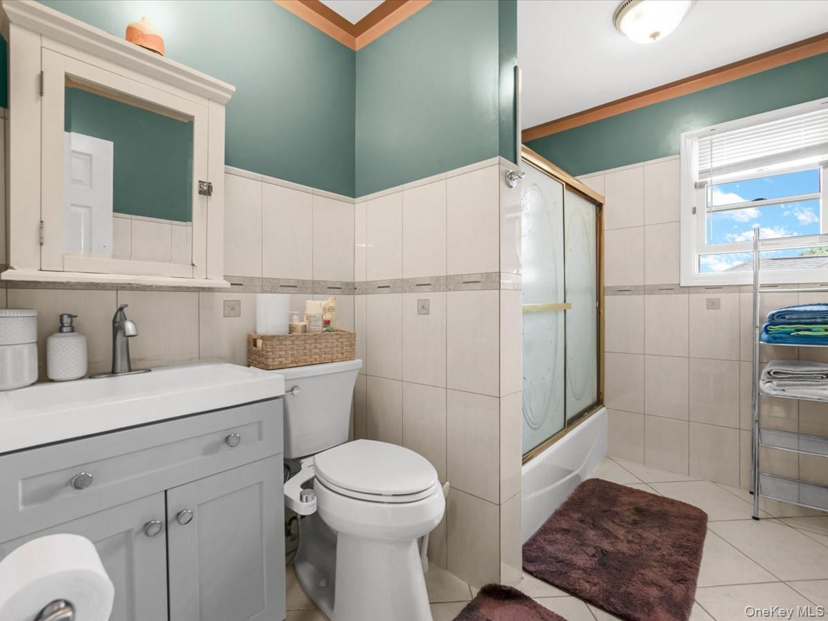 Single Family Atlantic Avenue Nassau County, NY 11520, MLS-1008197-15