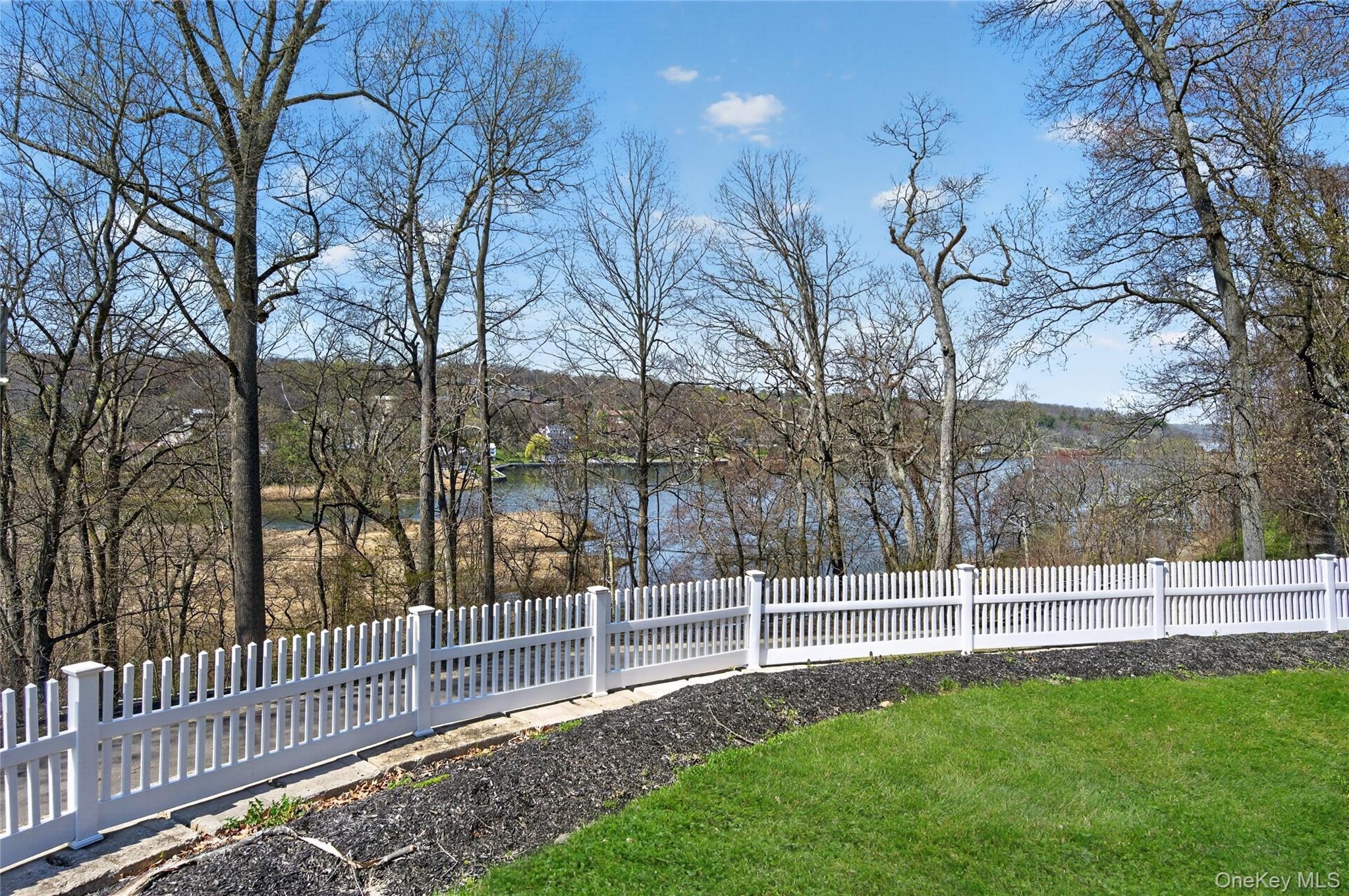 Single Family Harbor Road Suffolk County, NY 11724, MLS-1008198-33