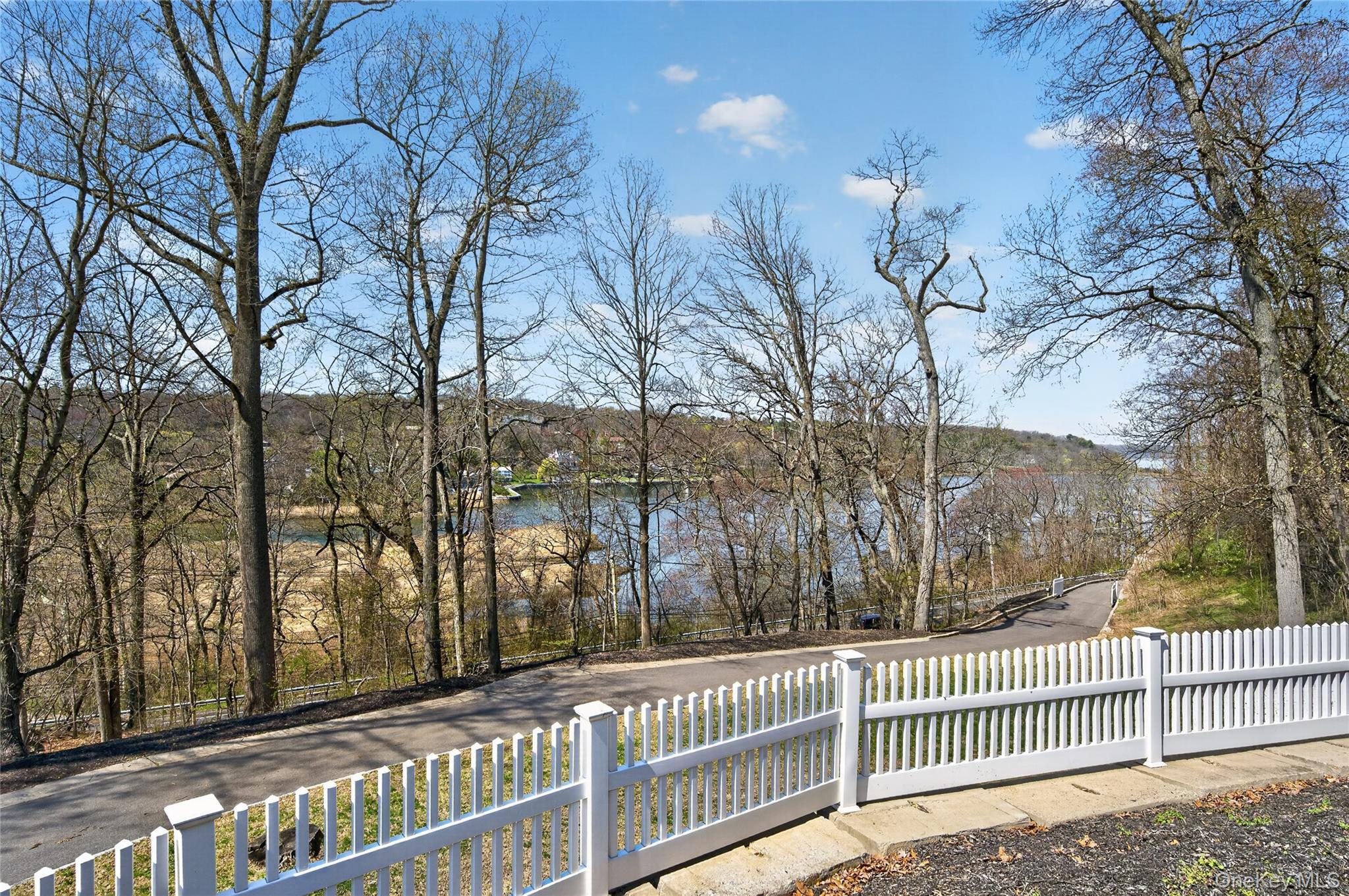 Single Family Harbor Road Suffolk County, NY 11724, MLS-1008198-36