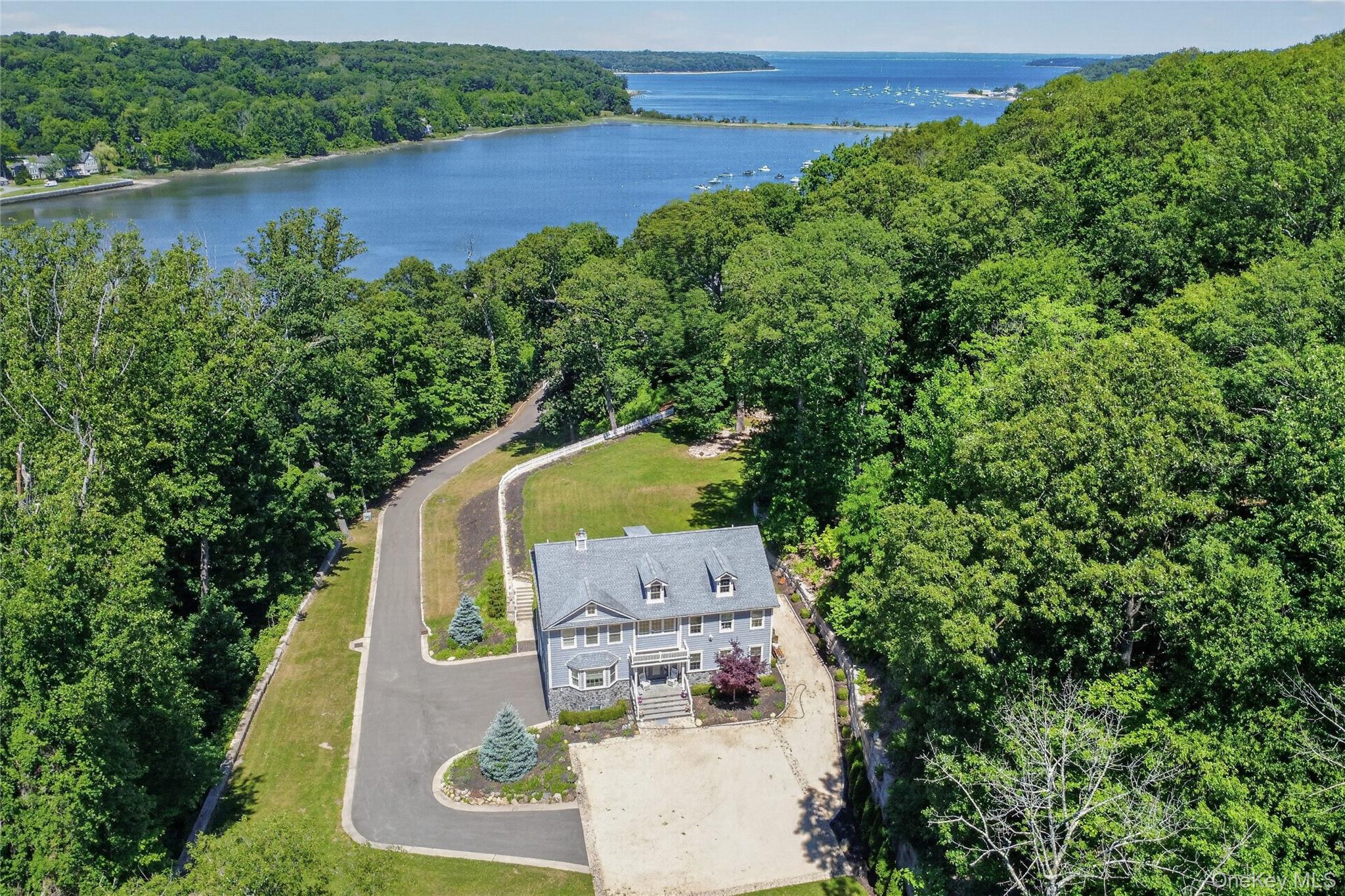 Single Family Harbor Road Suffolk County, NY 11724, MLS-1008198-38