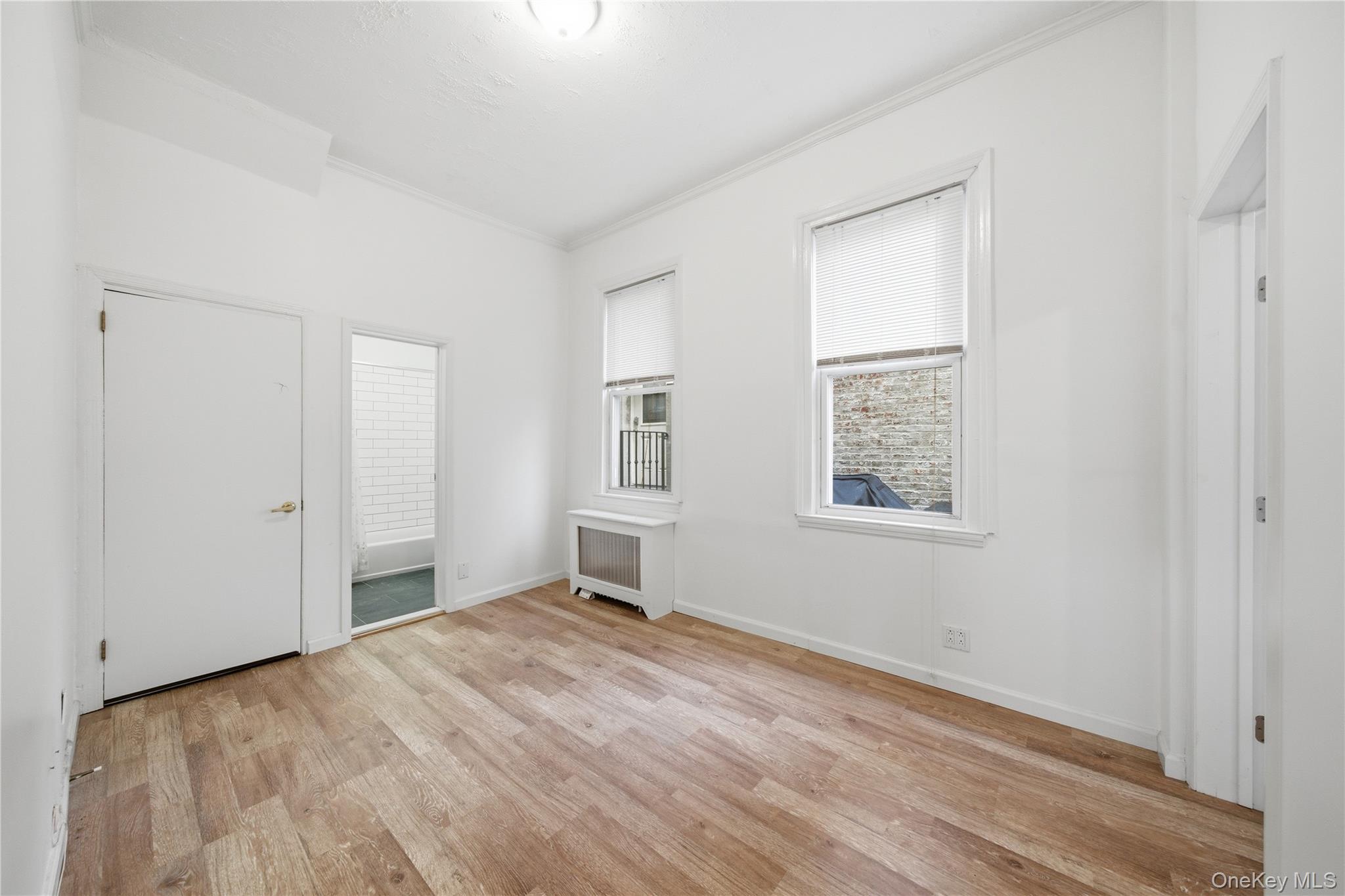 Single Family 76th Queens, NY 11379, MLS-1008200-4