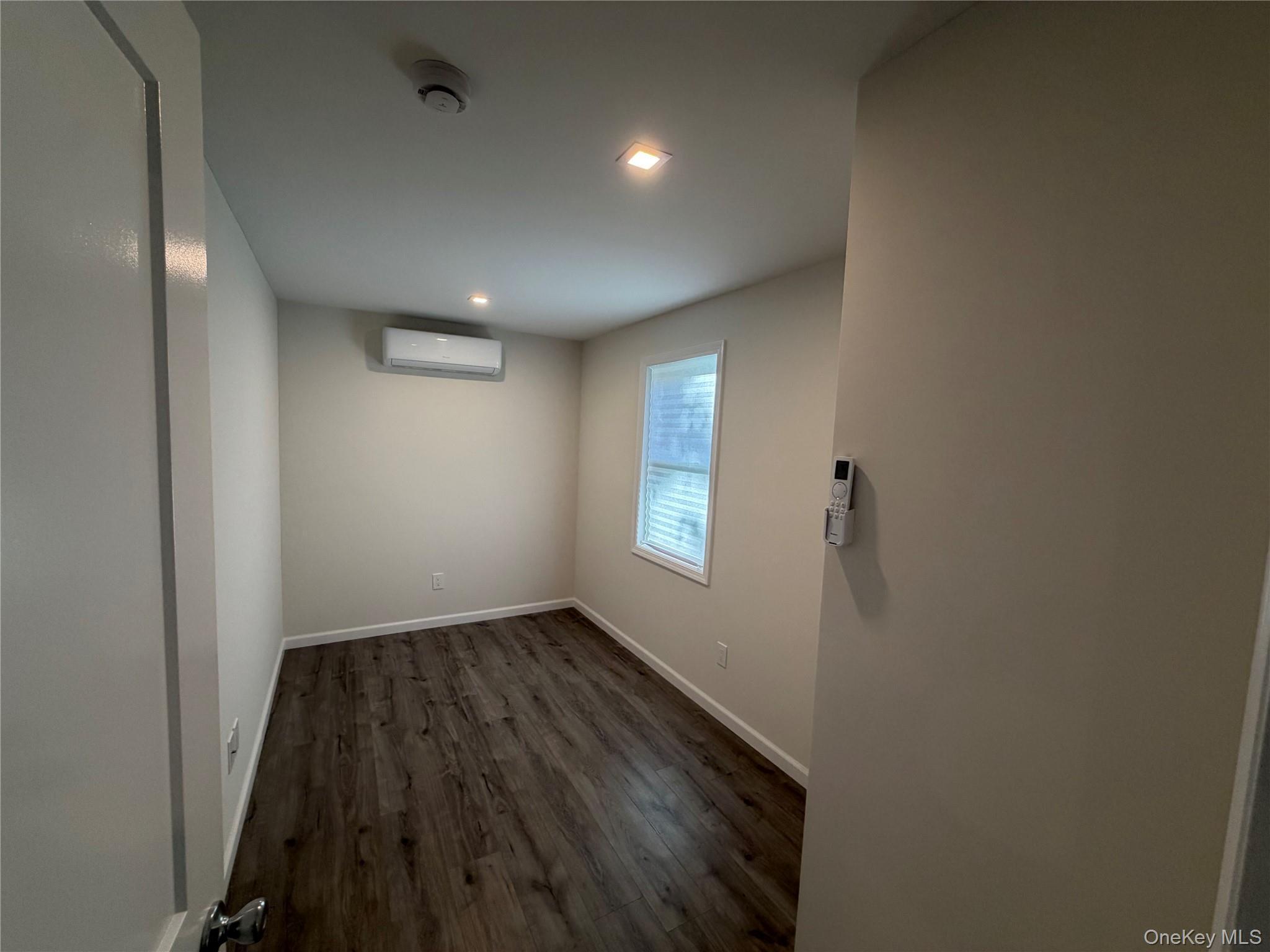 Single Family Fulton Avenue  Suffolk County, NY 11950, MLS-1008256-15