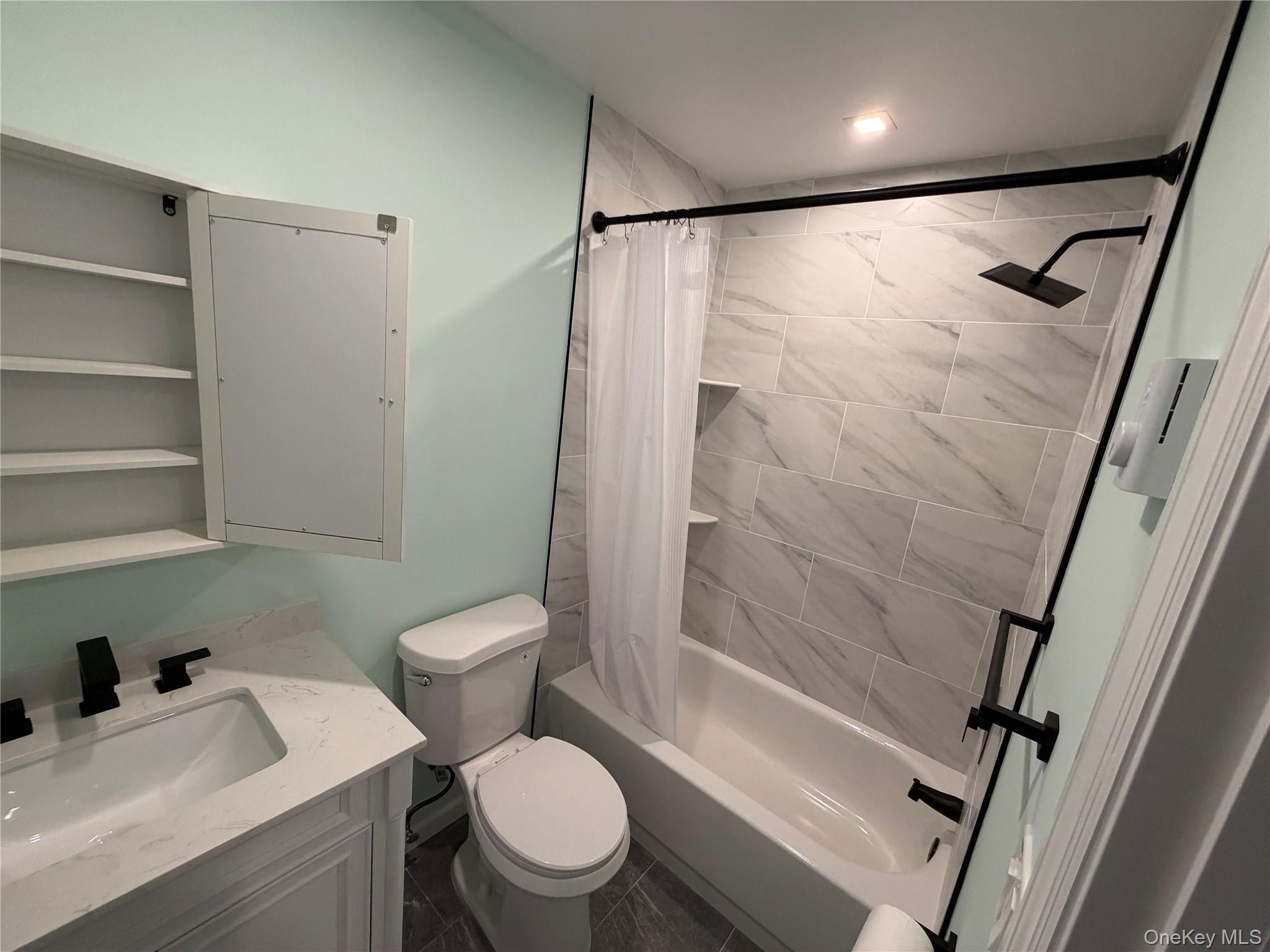 Single Family Fulton Avenue  Suffolk County, NY 11950, MLS-1008256-19