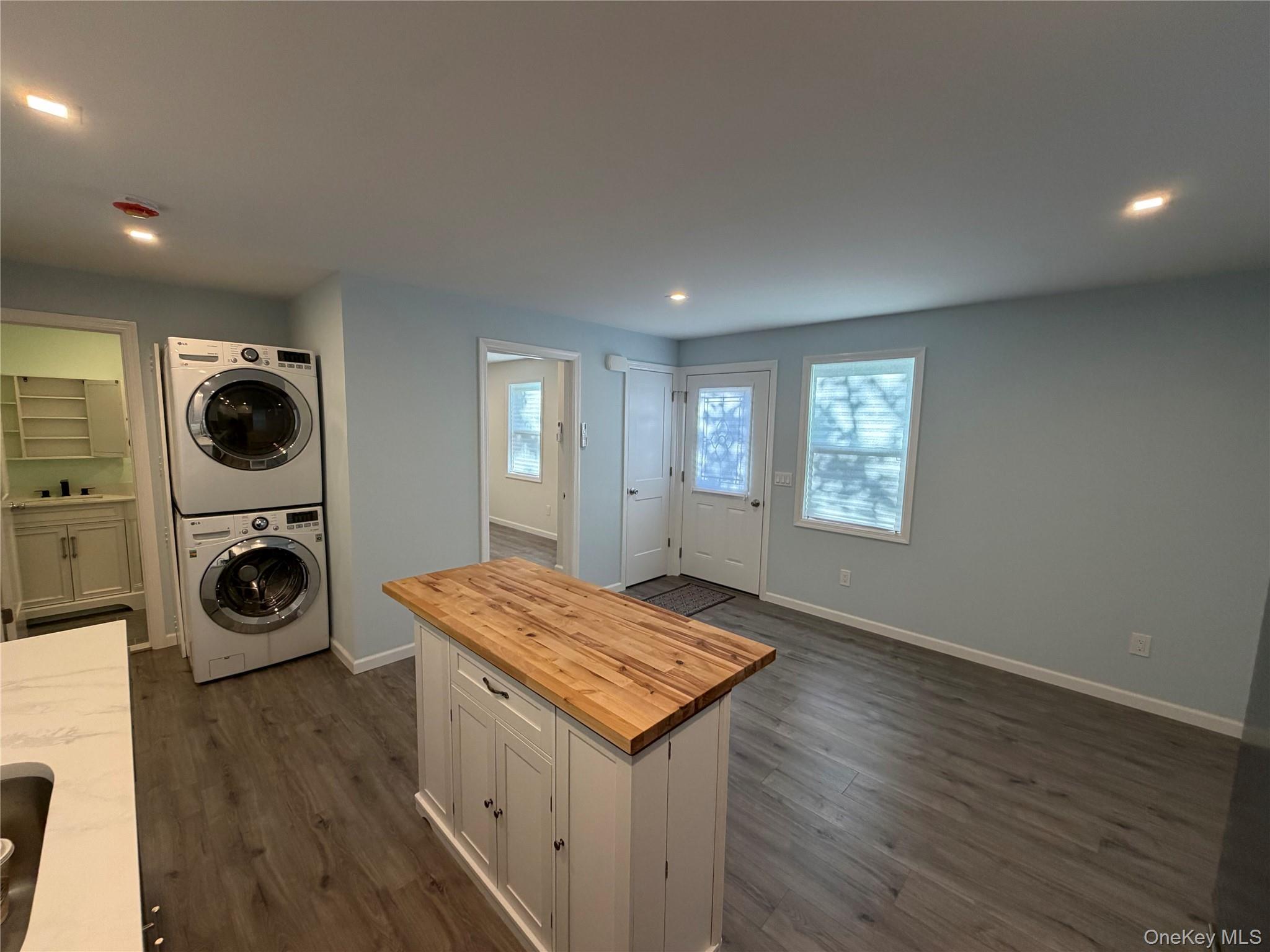 Single Family Fulton Avenue  Suffolk County, NY 11950, MLS-1008256-9