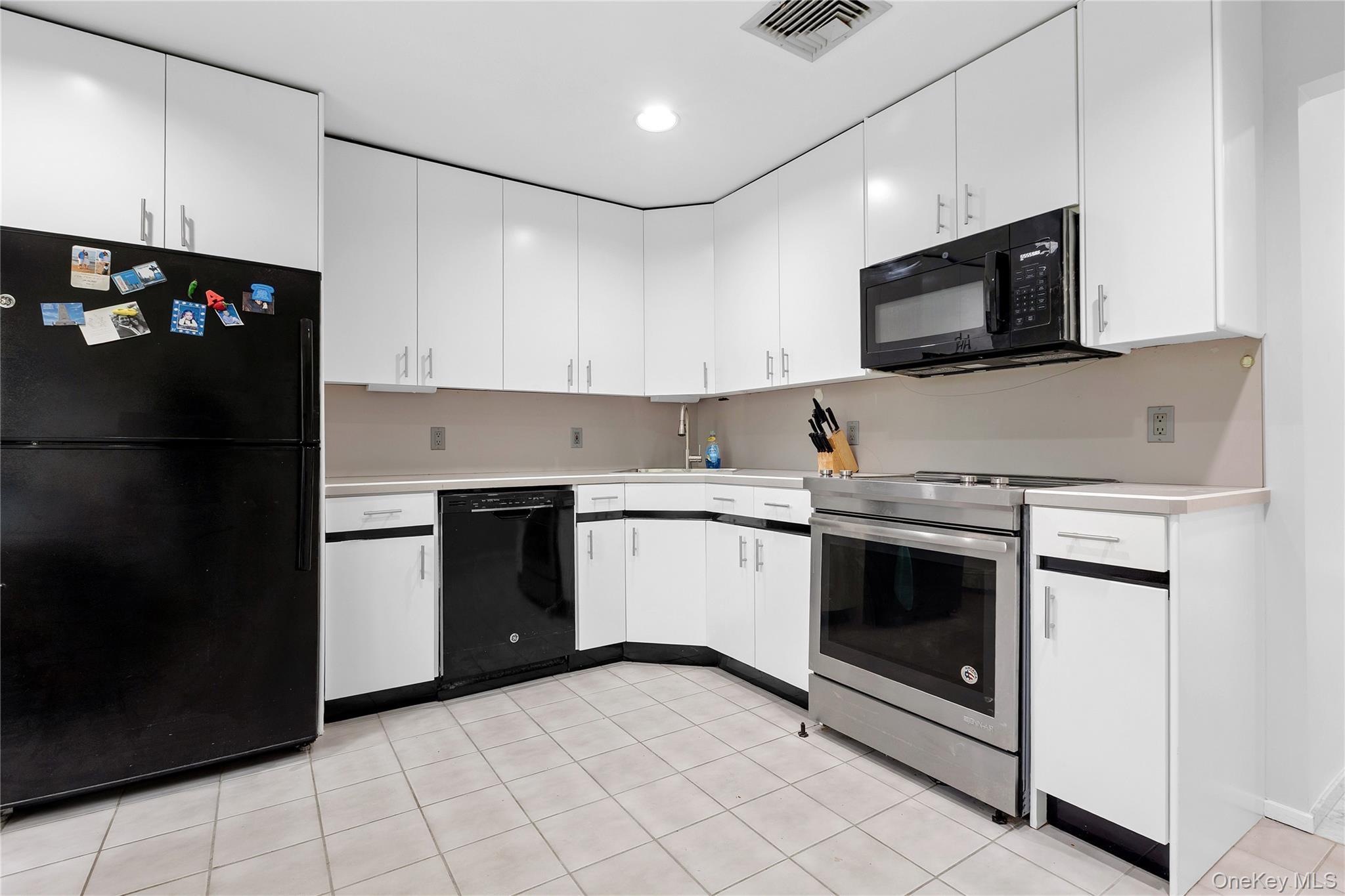 Single Family Westerly Lane Westchester County, NY 10594, MLS-1008267-10